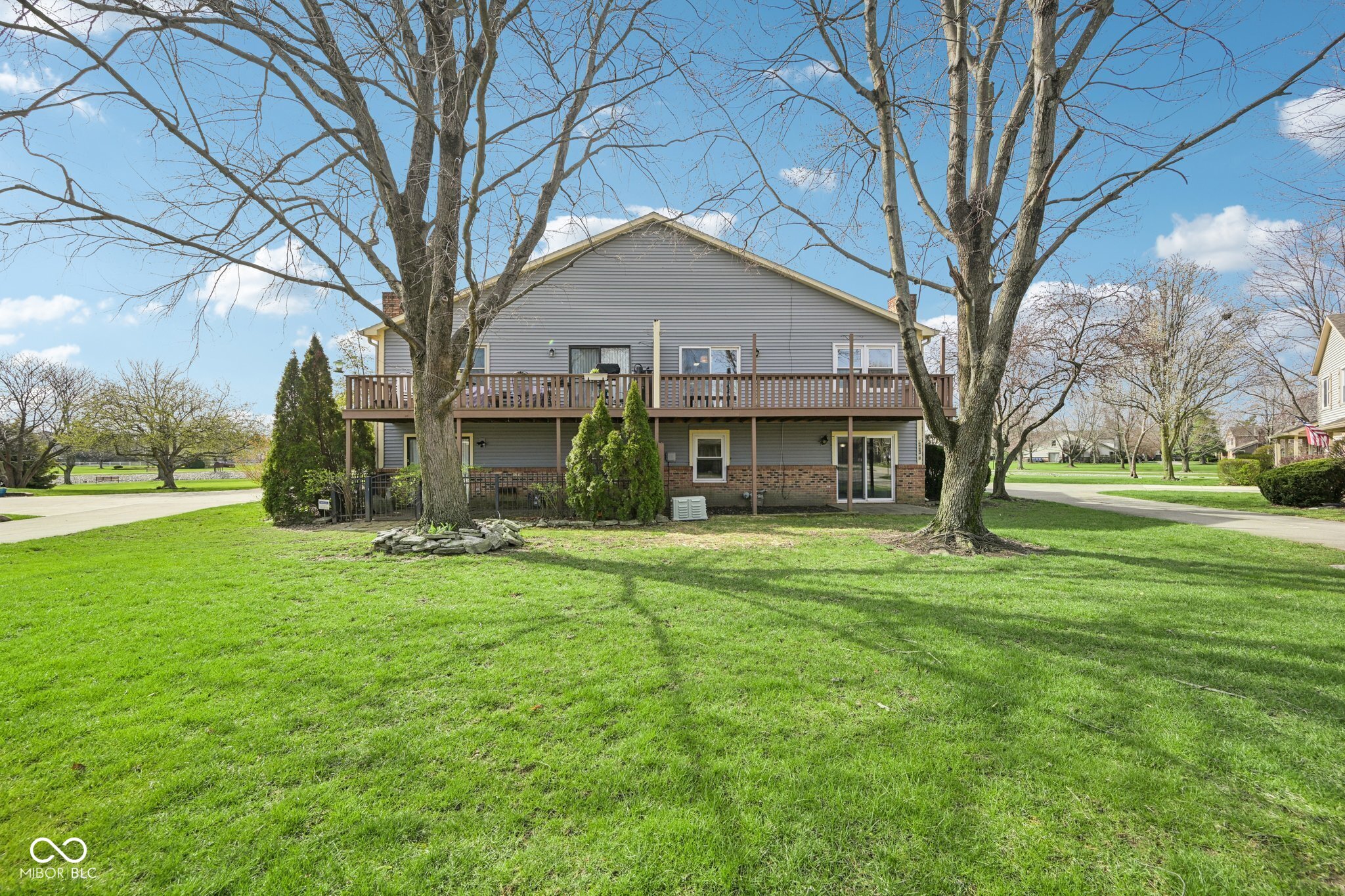 7449 Prairie Lake Drive