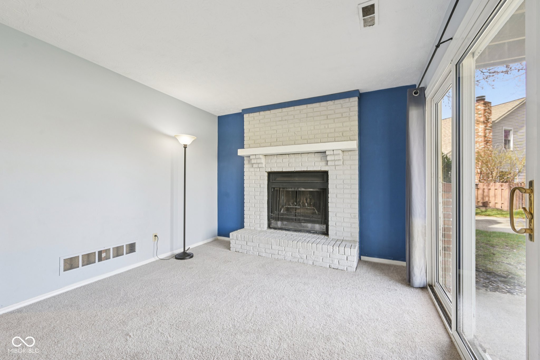 7449 Prairie Lake Drive