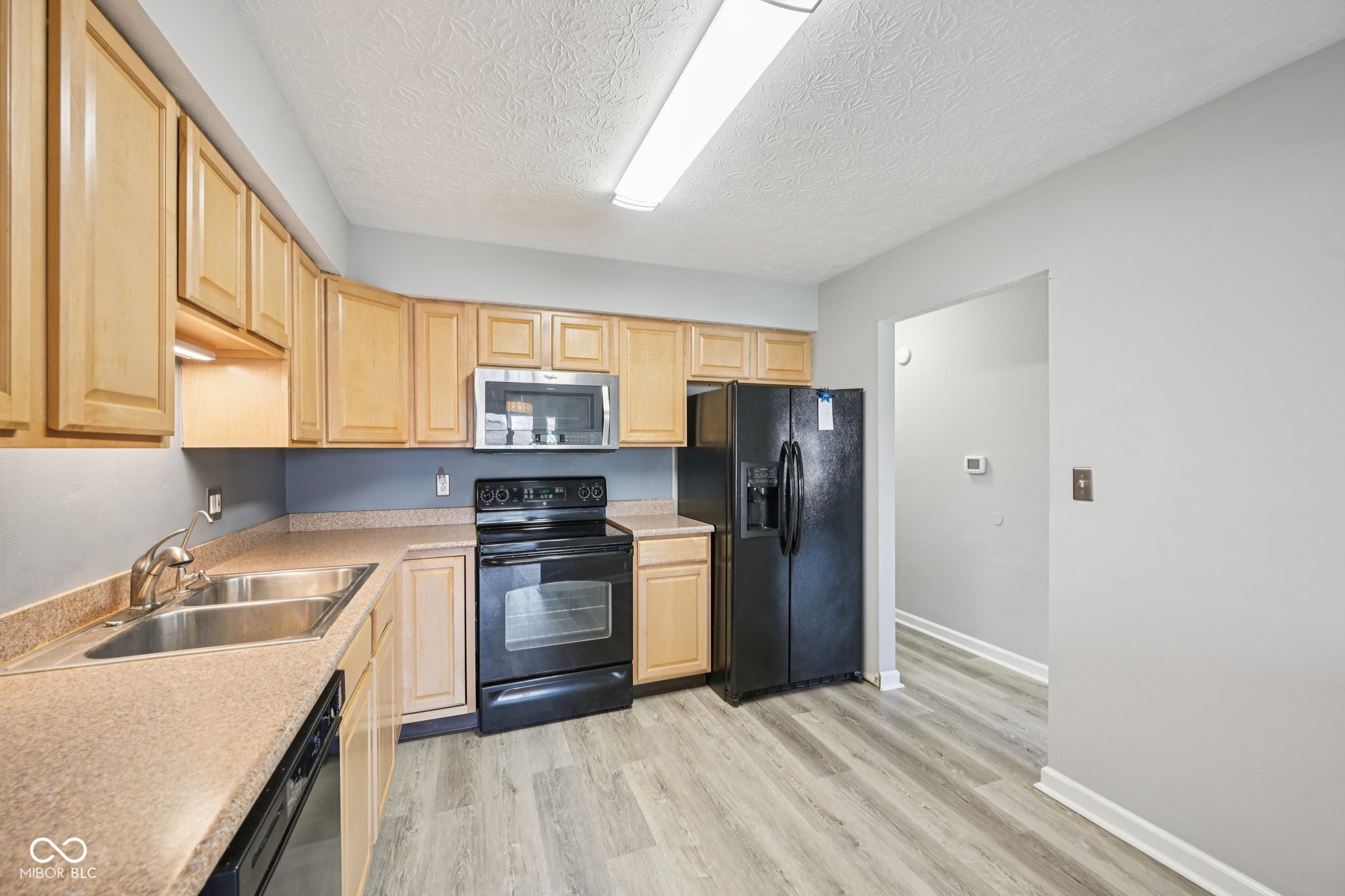 7449 Prairie Lake Drive