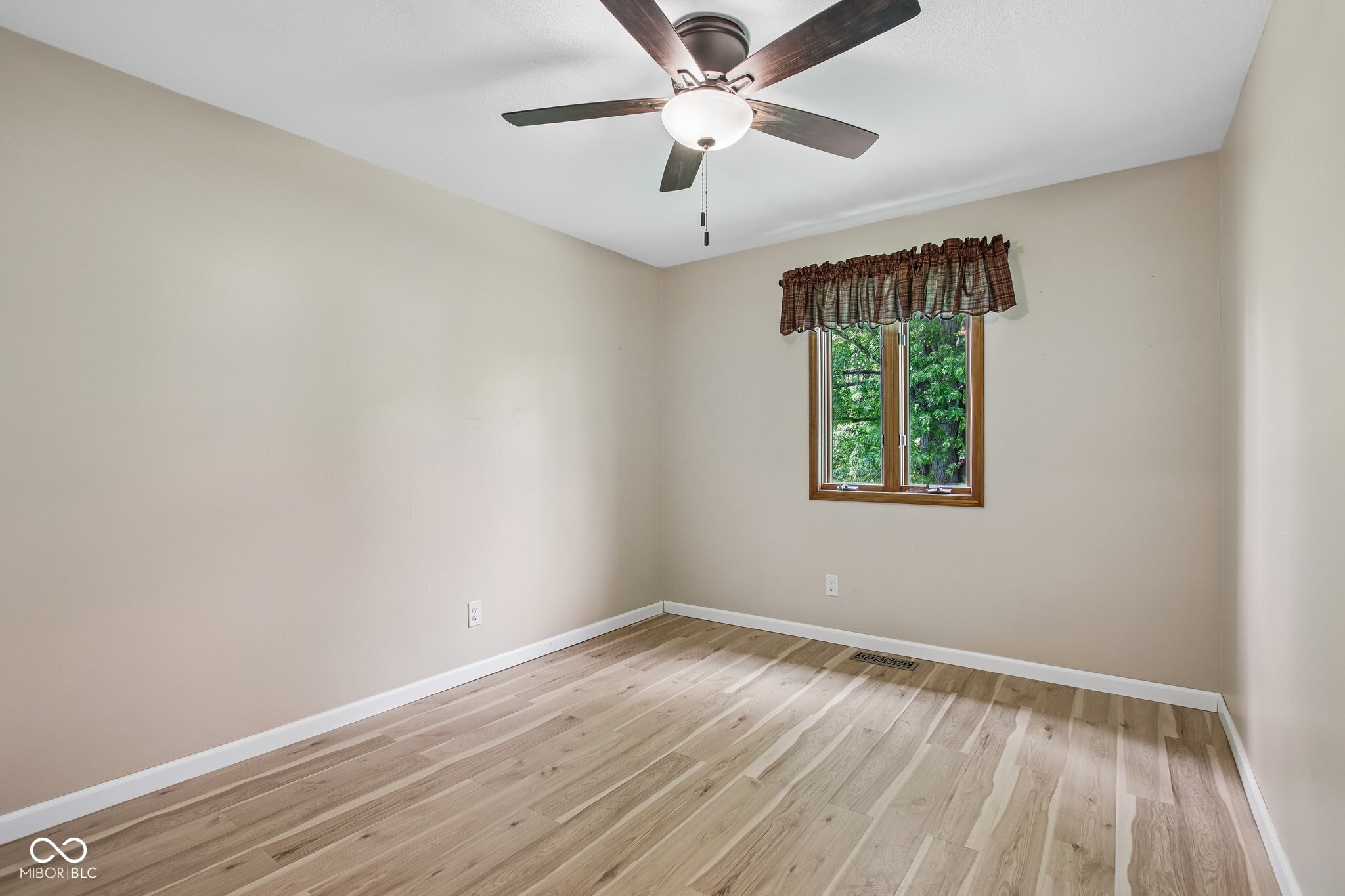 2440 E County Road 300 S