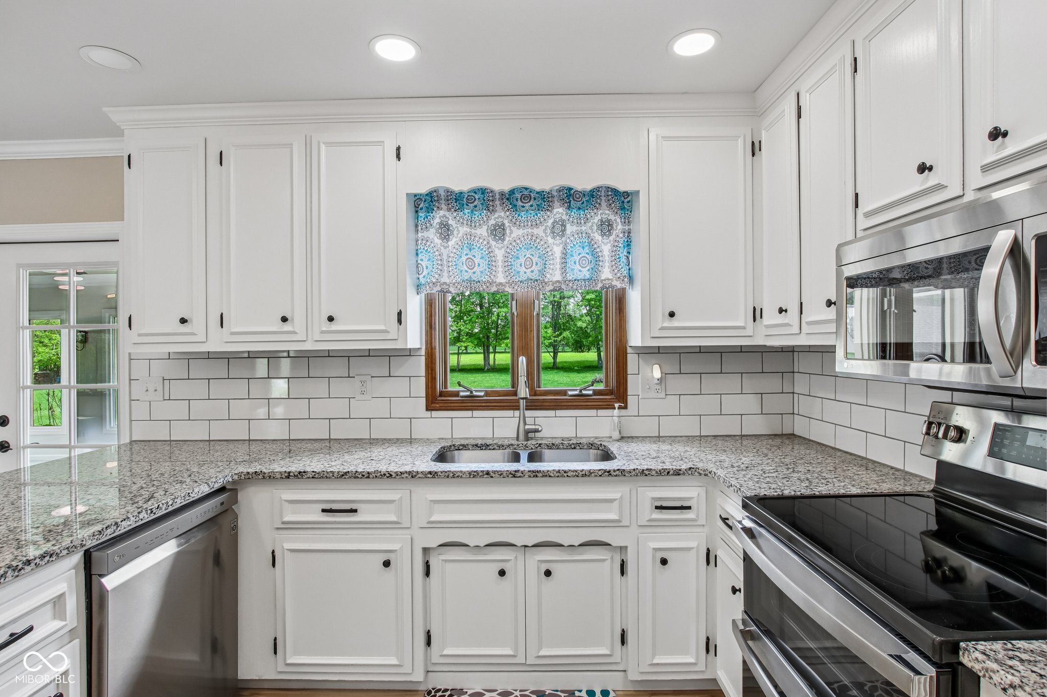 2440 E County Road 300 S