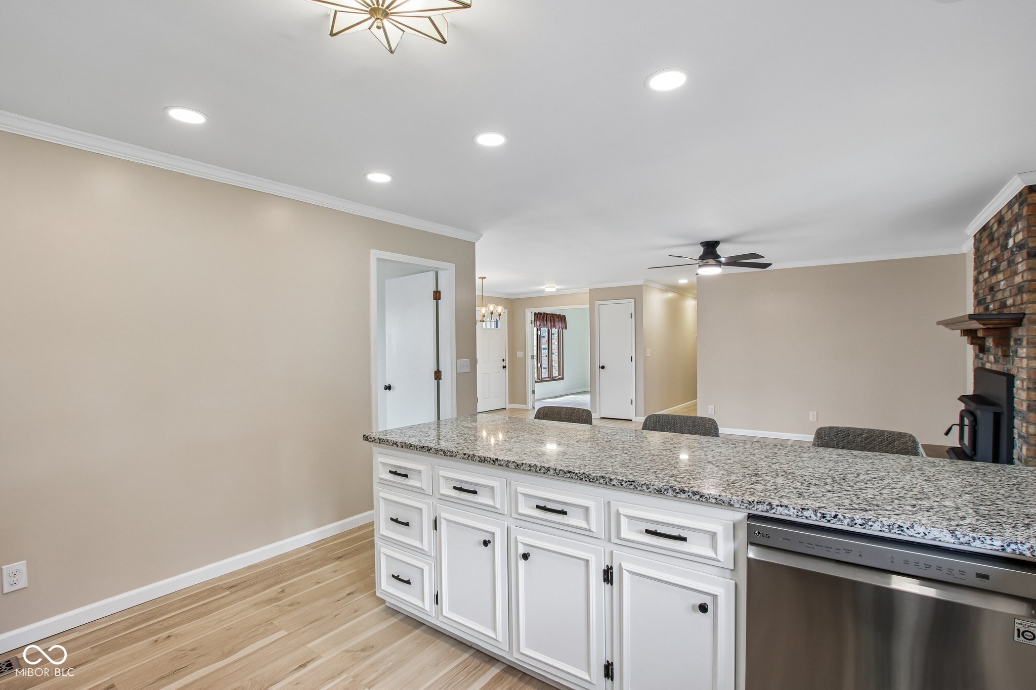 2440 E County Road 300 S