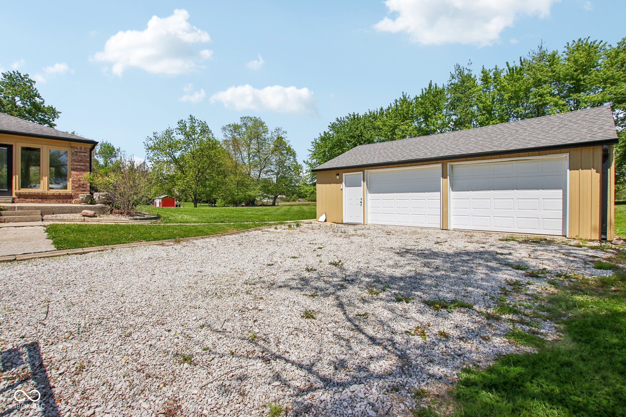 2440 E County Road 300 S