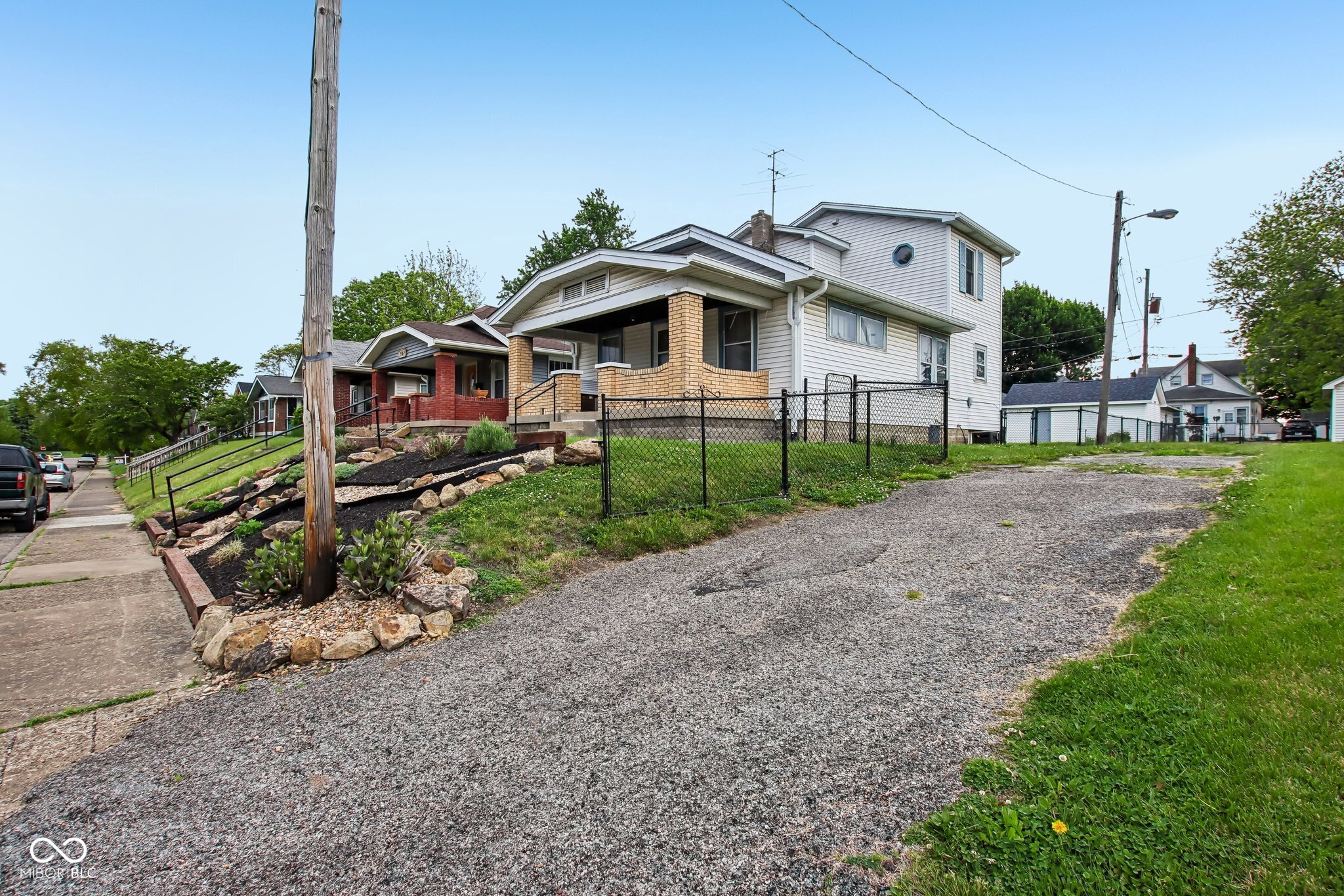 2165 Napoleon Street