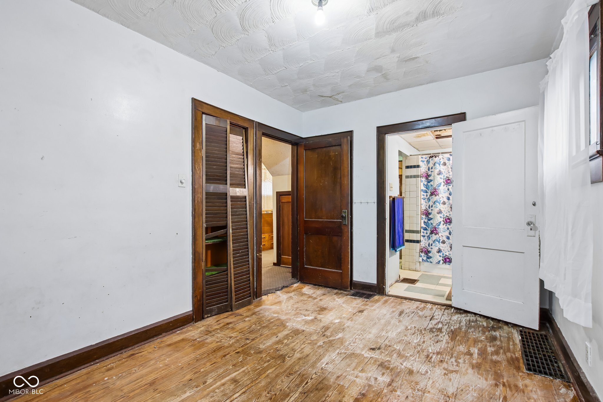 2165 Napoleon Street