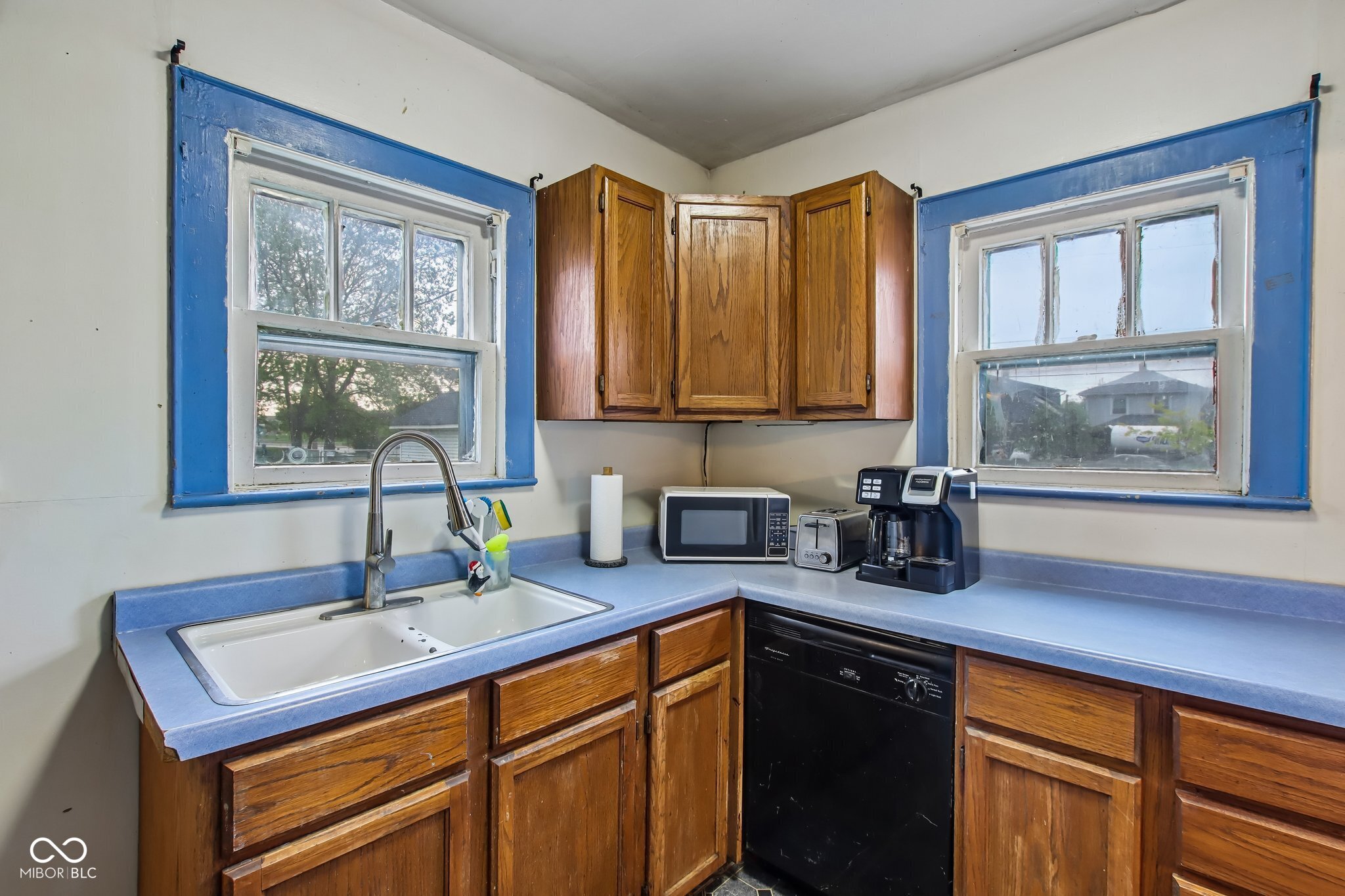 2165 Napoleon Street