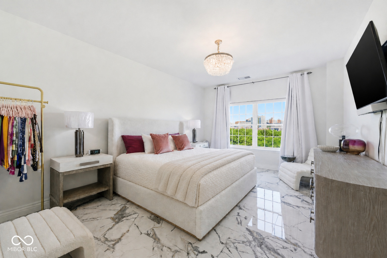 435 Virginia Avenue Unit: 302