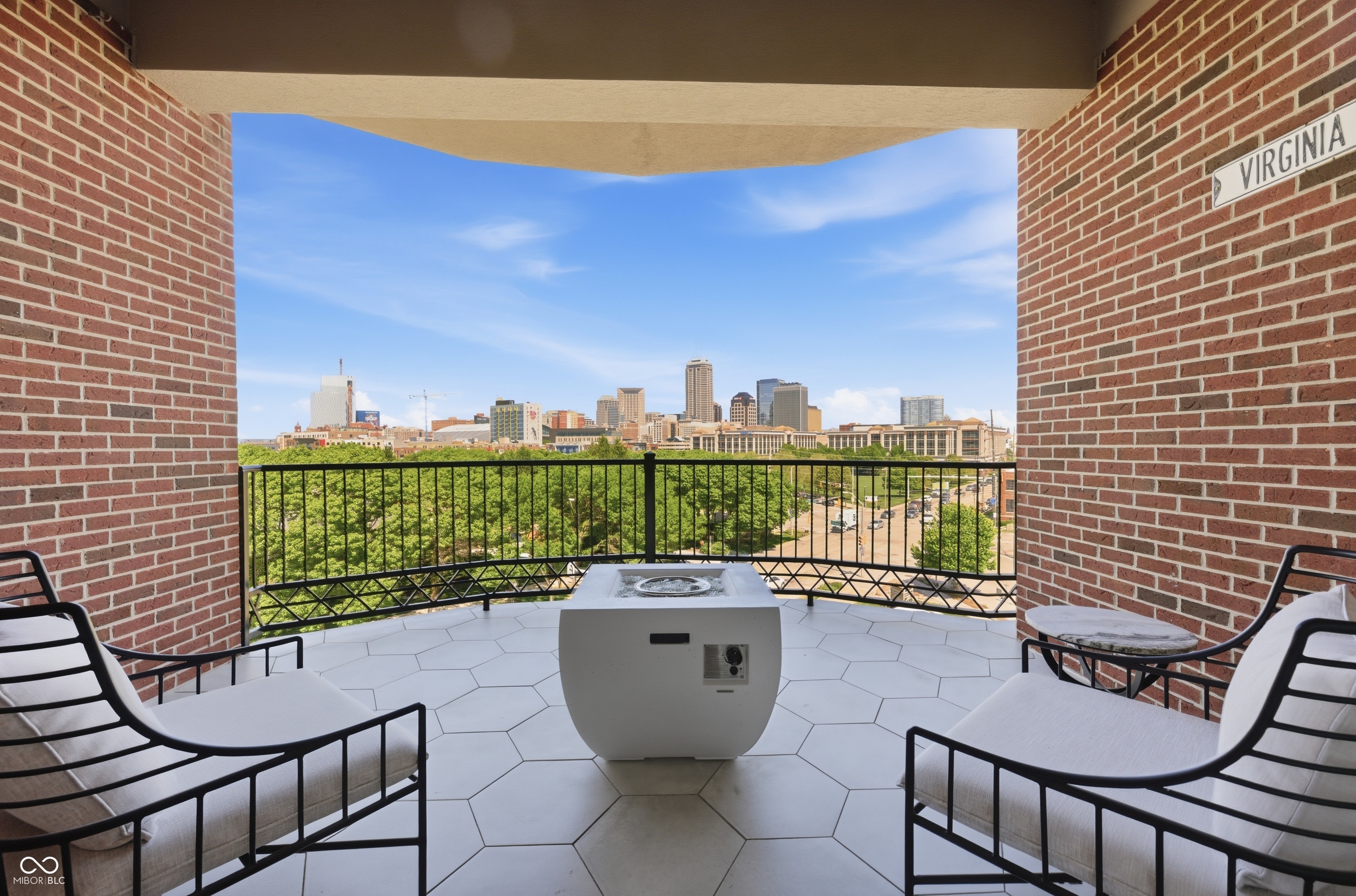 435 Virginia Avenue Unit: 302