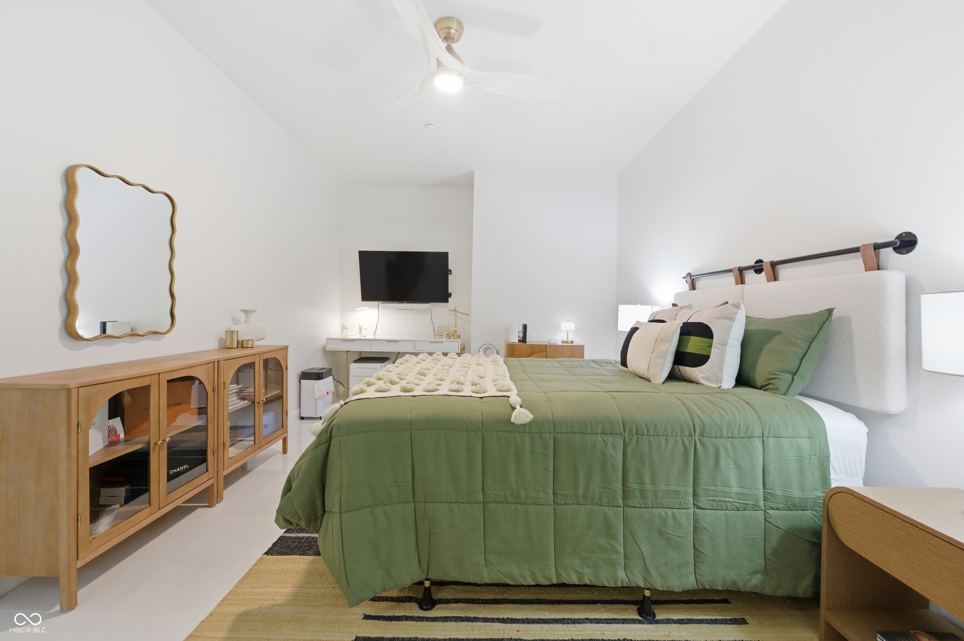 435 Virginia Avenue Unit: 302