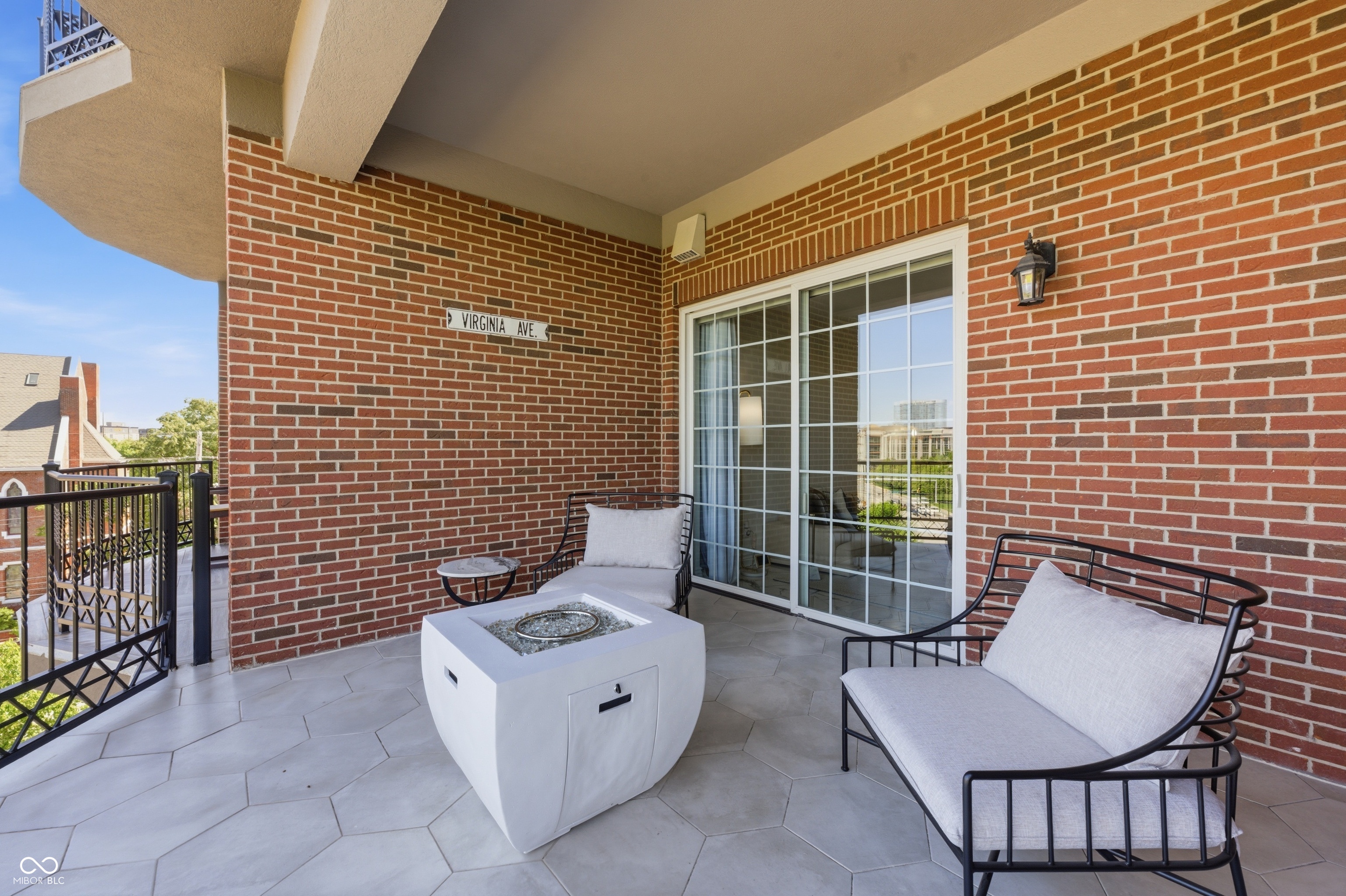 435 Virginia Avenue Unit: 302