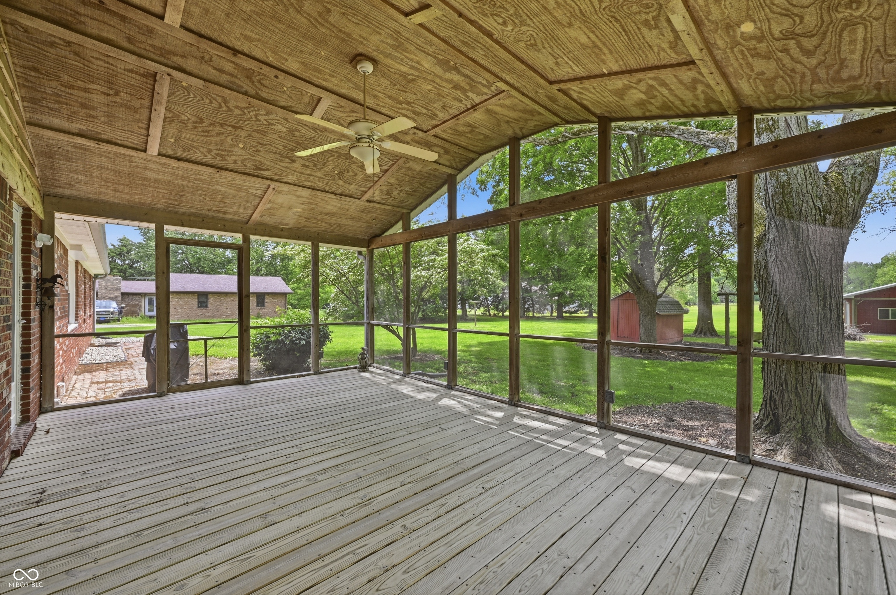 9557 Shelbyville Road