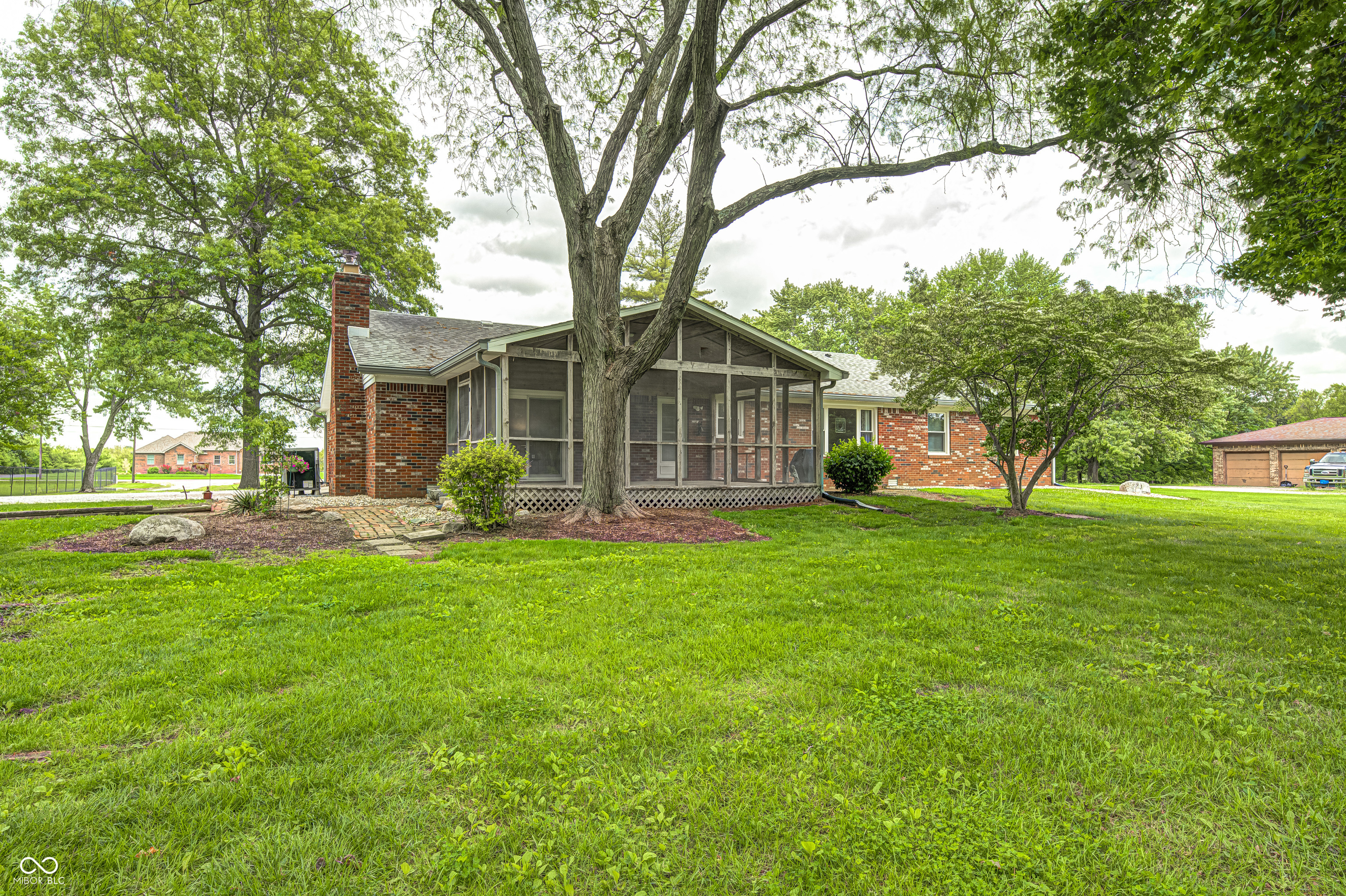 9557 Shelbyville Road