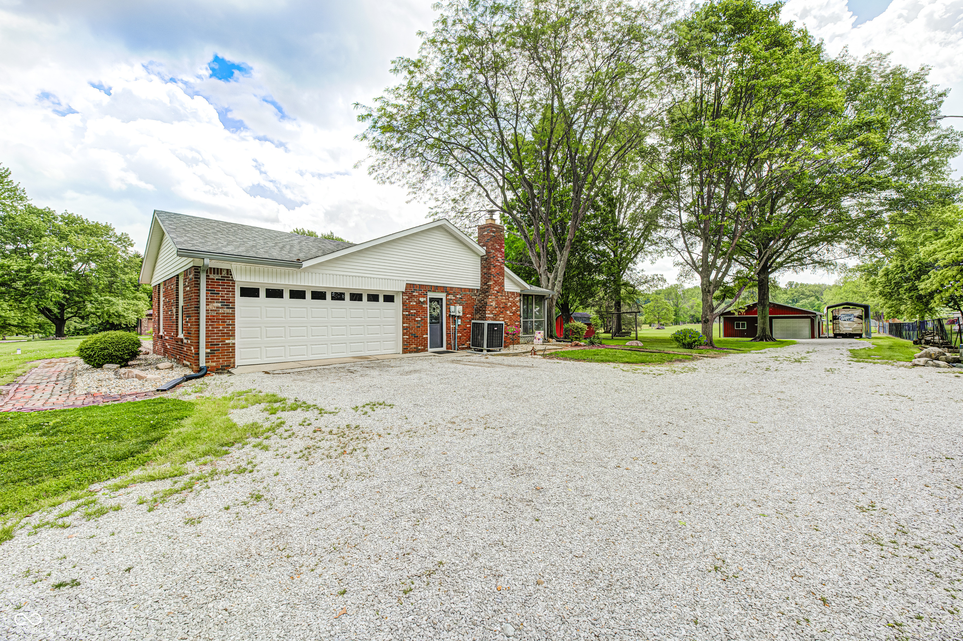 9557 Shelbyville Road