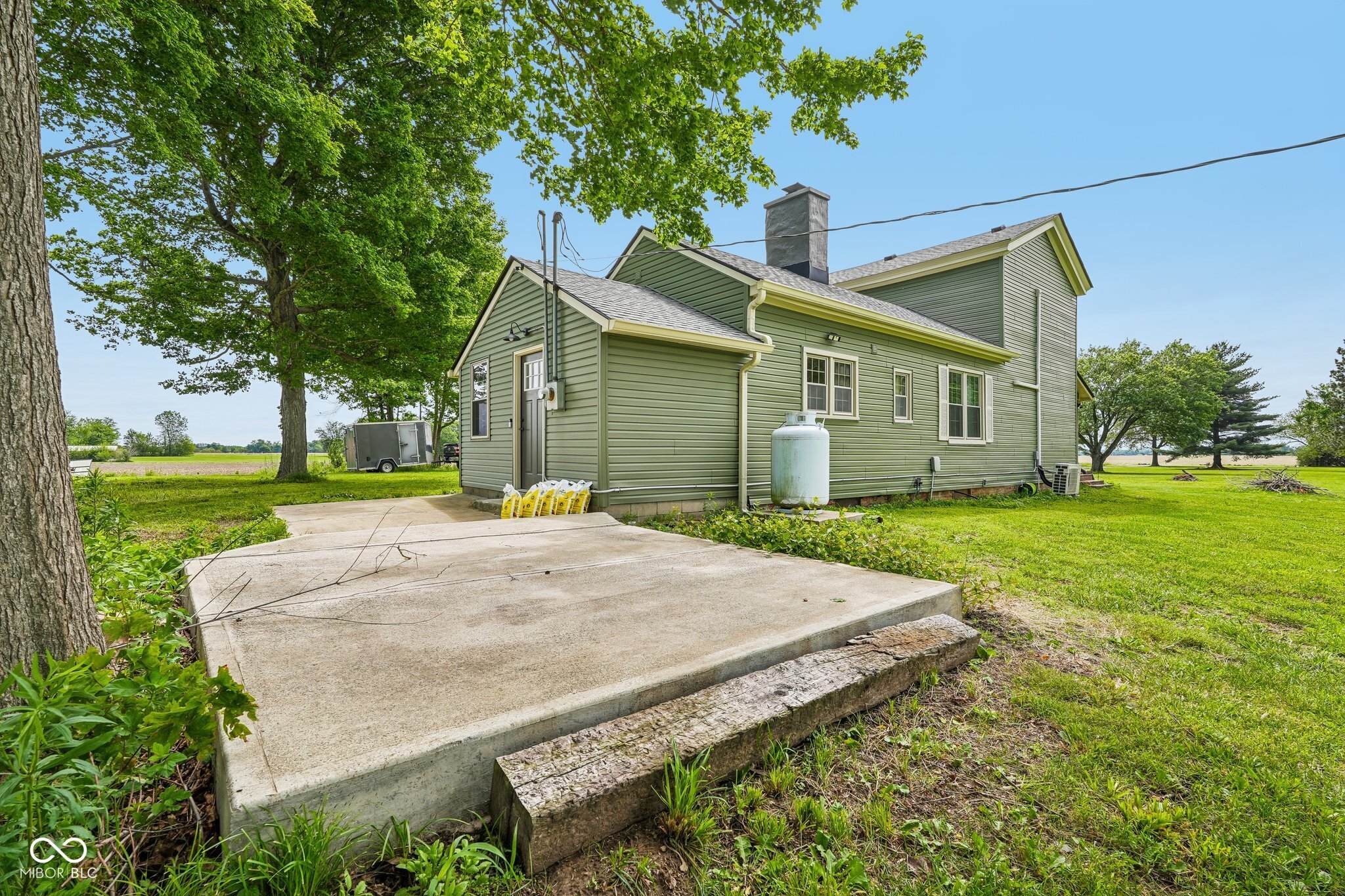 1386 W County Road 600 S