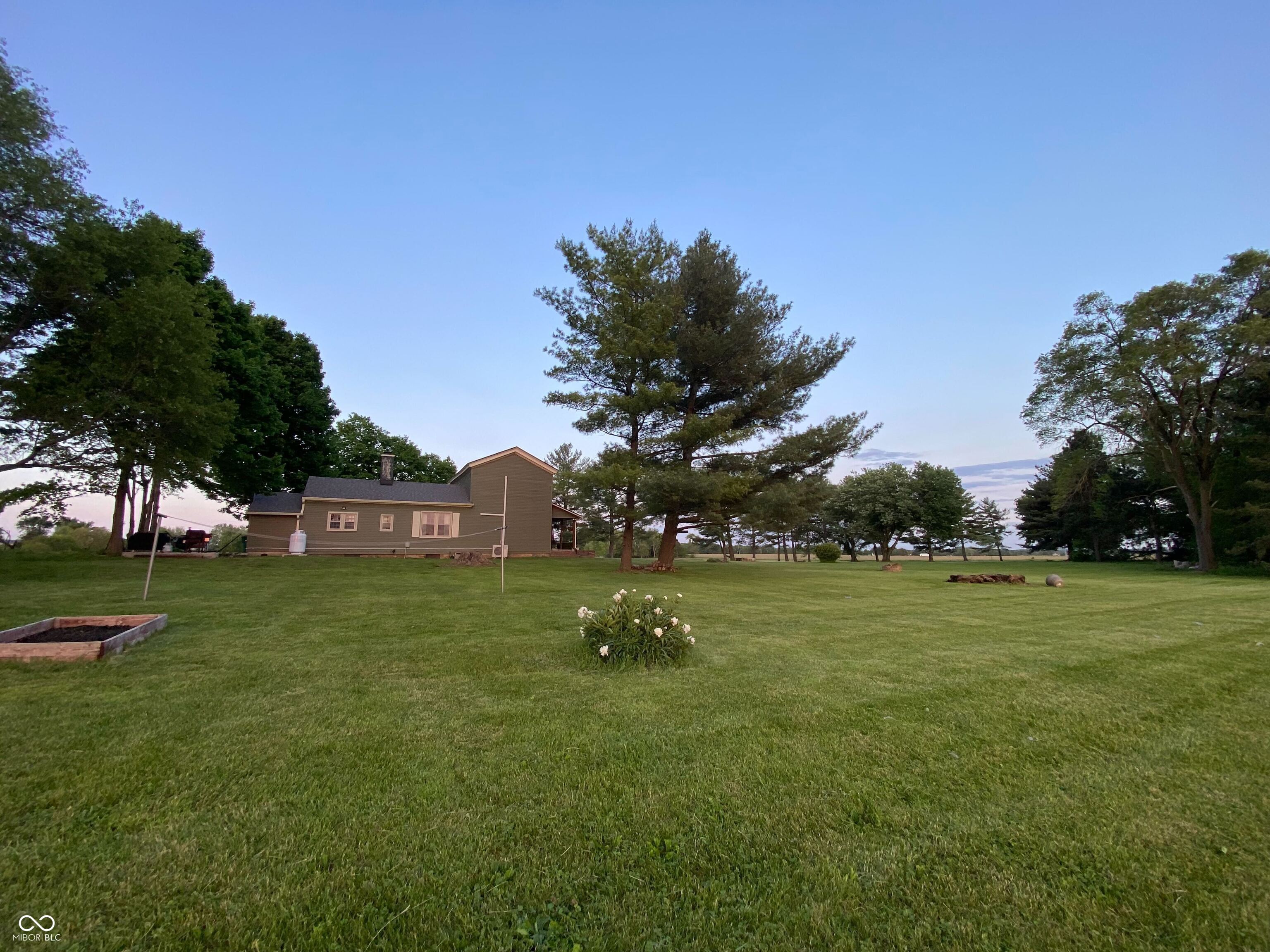 1386 W County Road 600 S