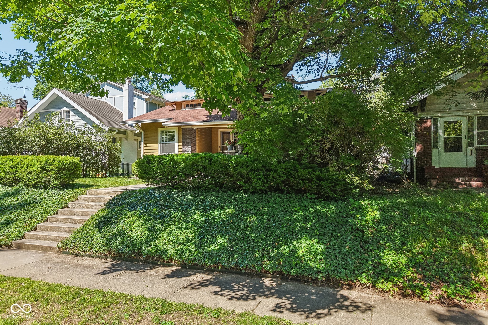 4220 Sunset Avenue