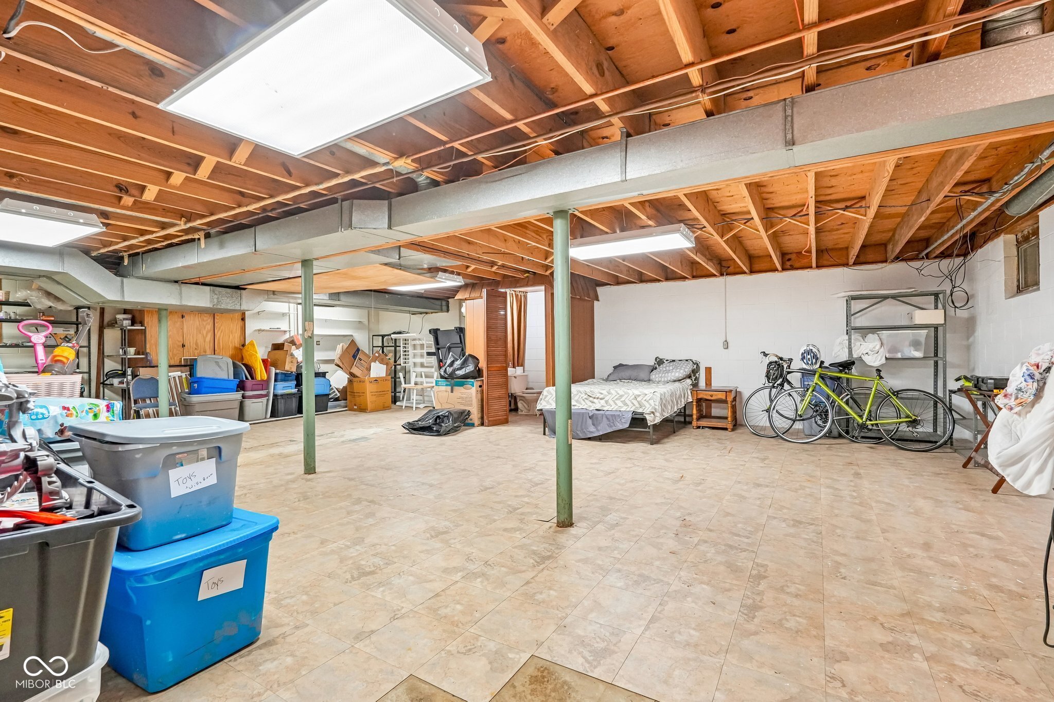 3022 San Jose