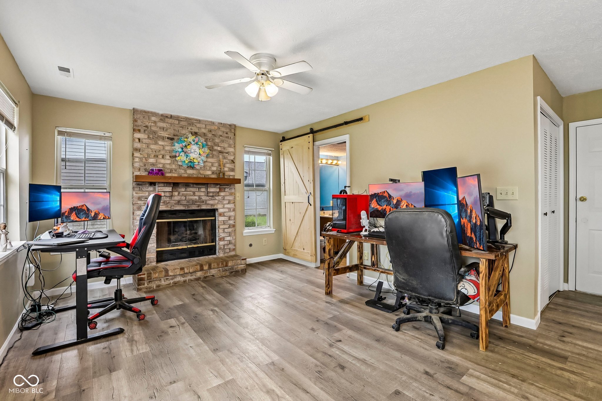 102 Westview Place