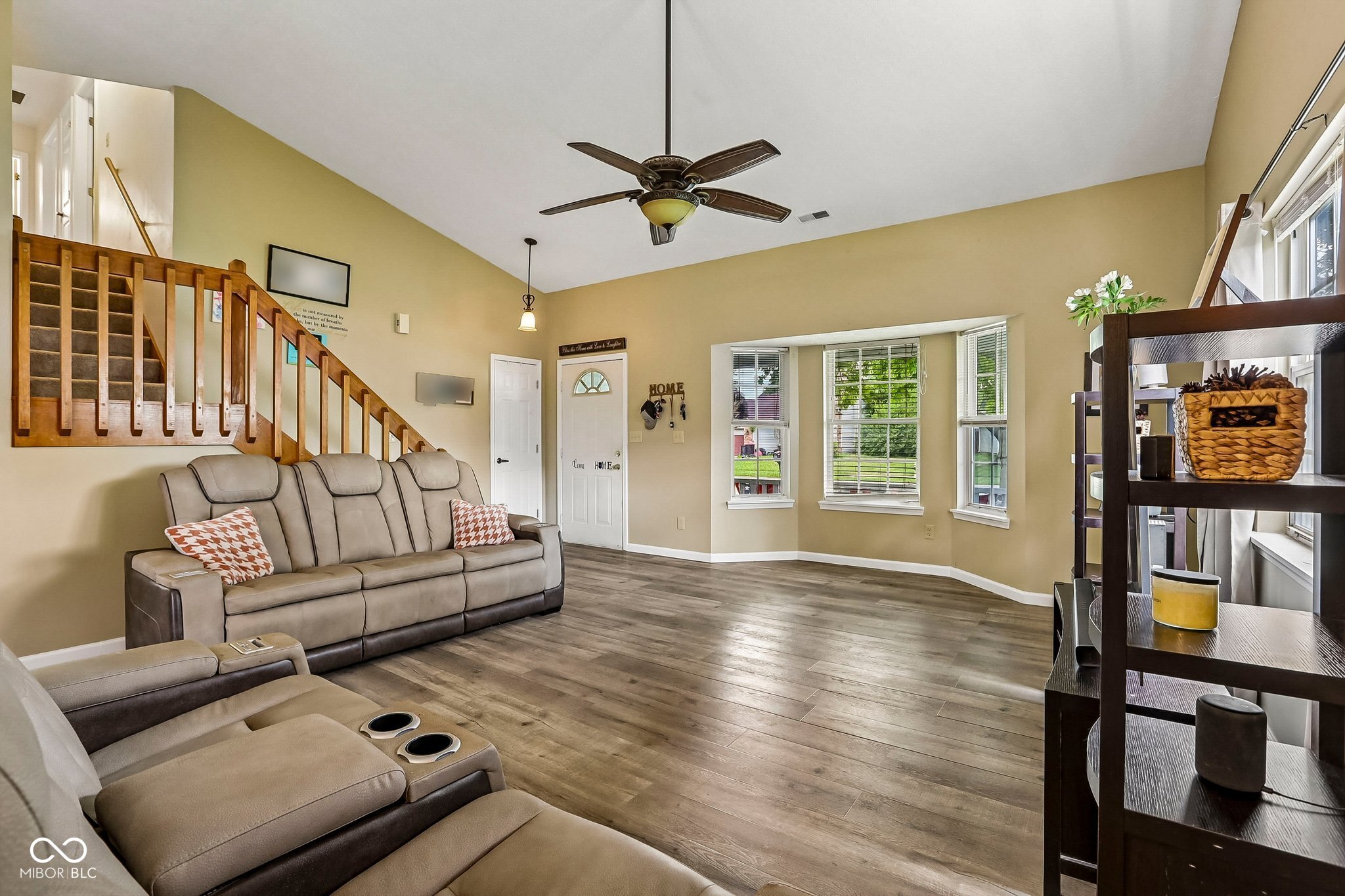 102 Westview Place