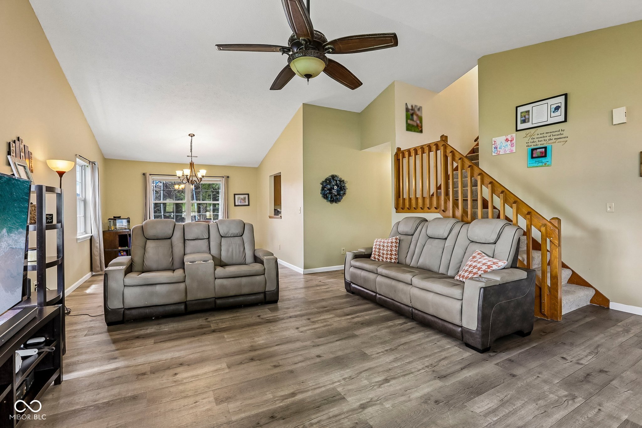 102 Westview Place