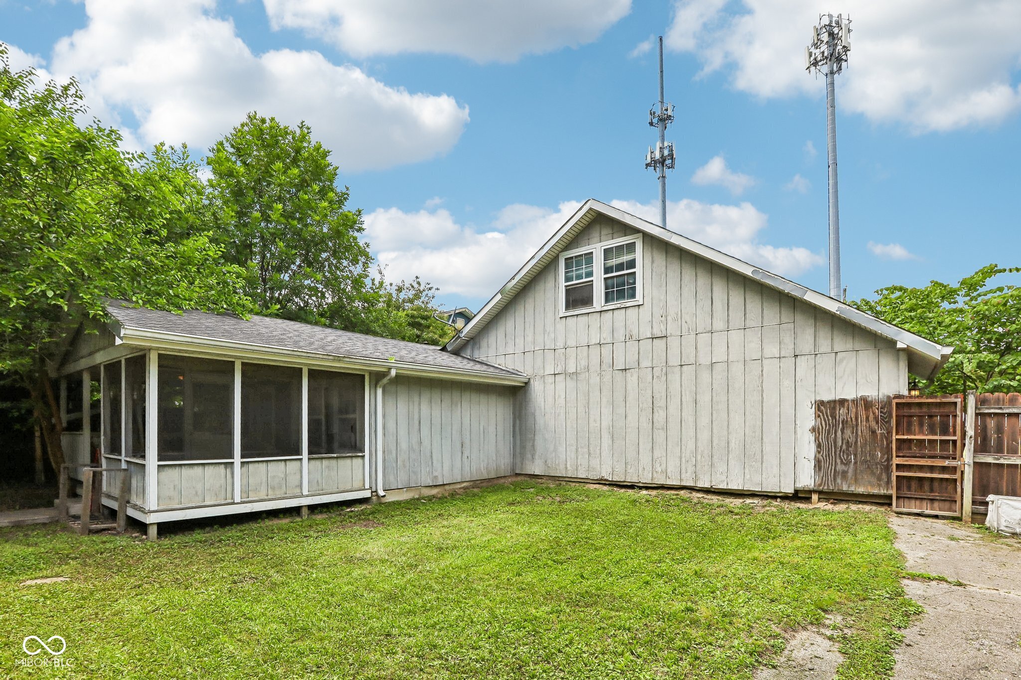 2215 W 60th Street