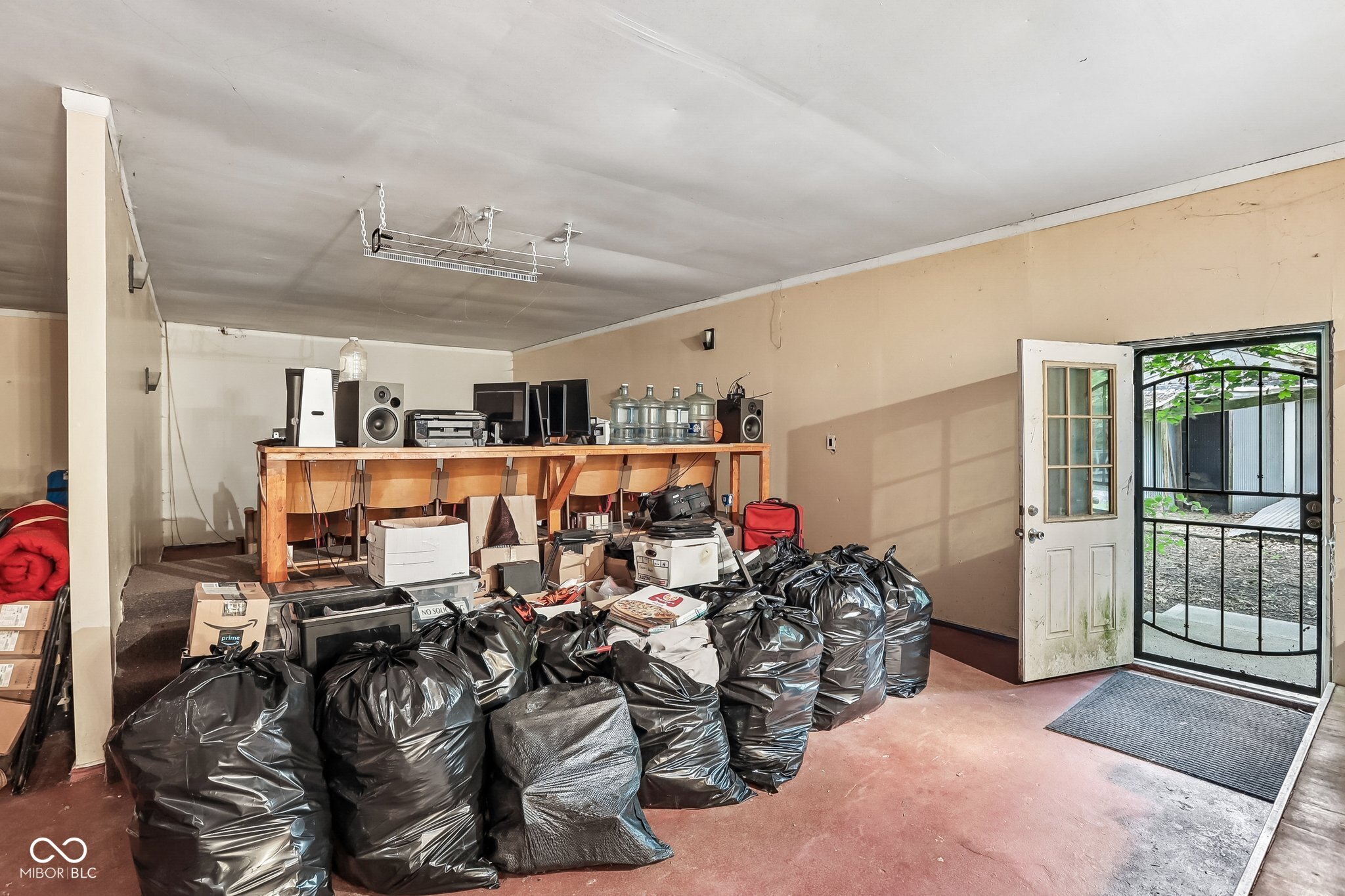 2215 W 60th Street