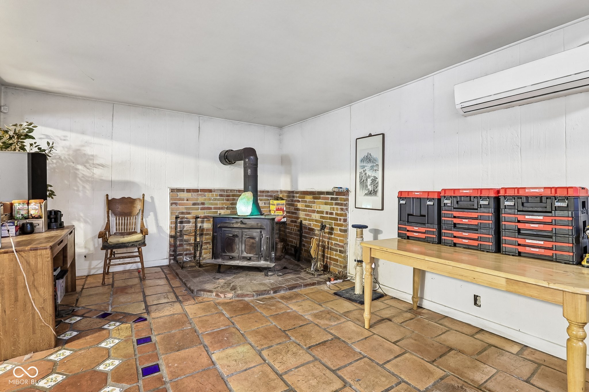 2215 W 60th Street