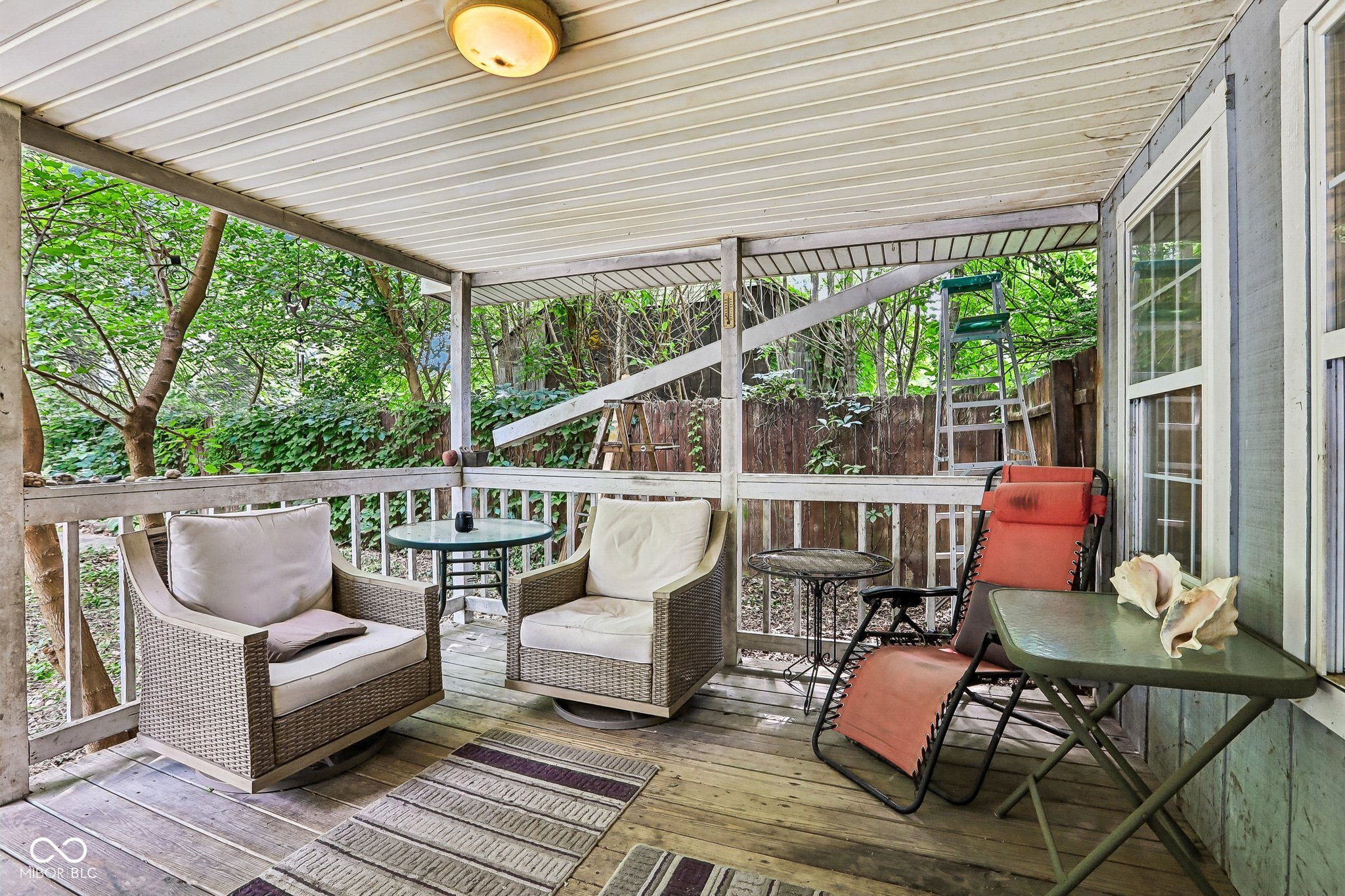 2215 W 60th Street
