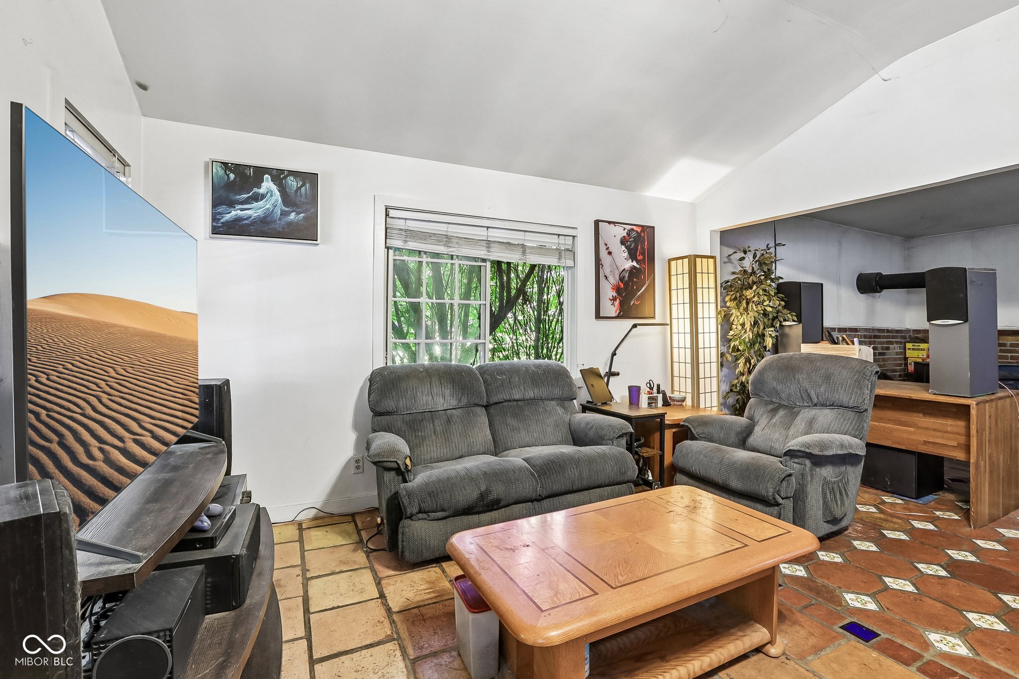 2215 W 60th Street
