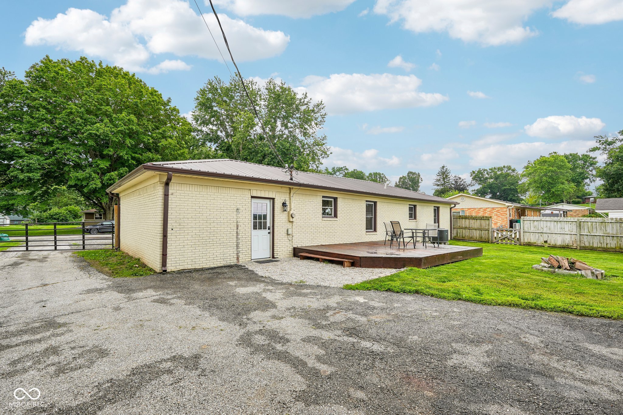 3910 Adams Drive