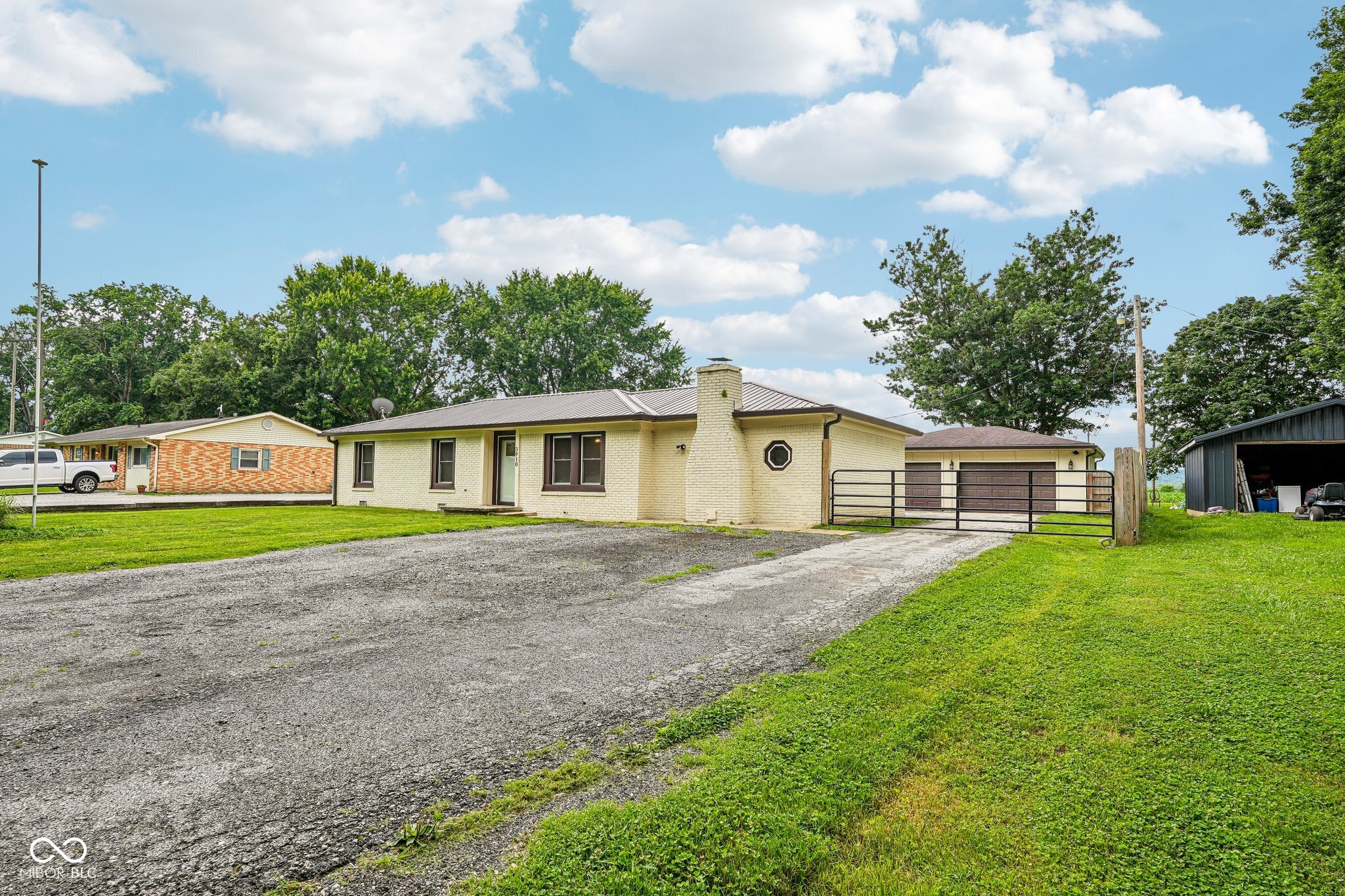 3910 Adams Drive