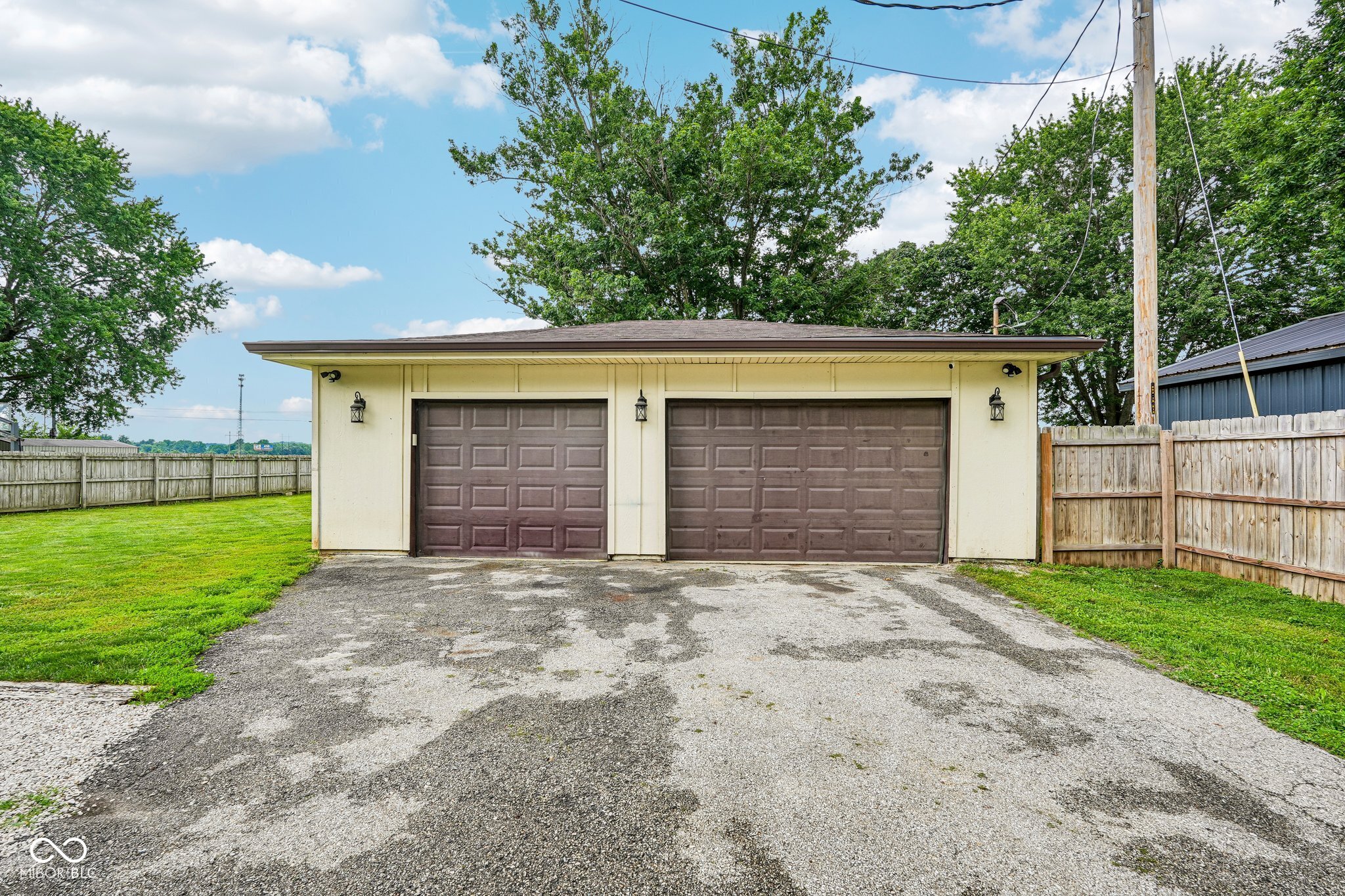 3910 Adams Drive