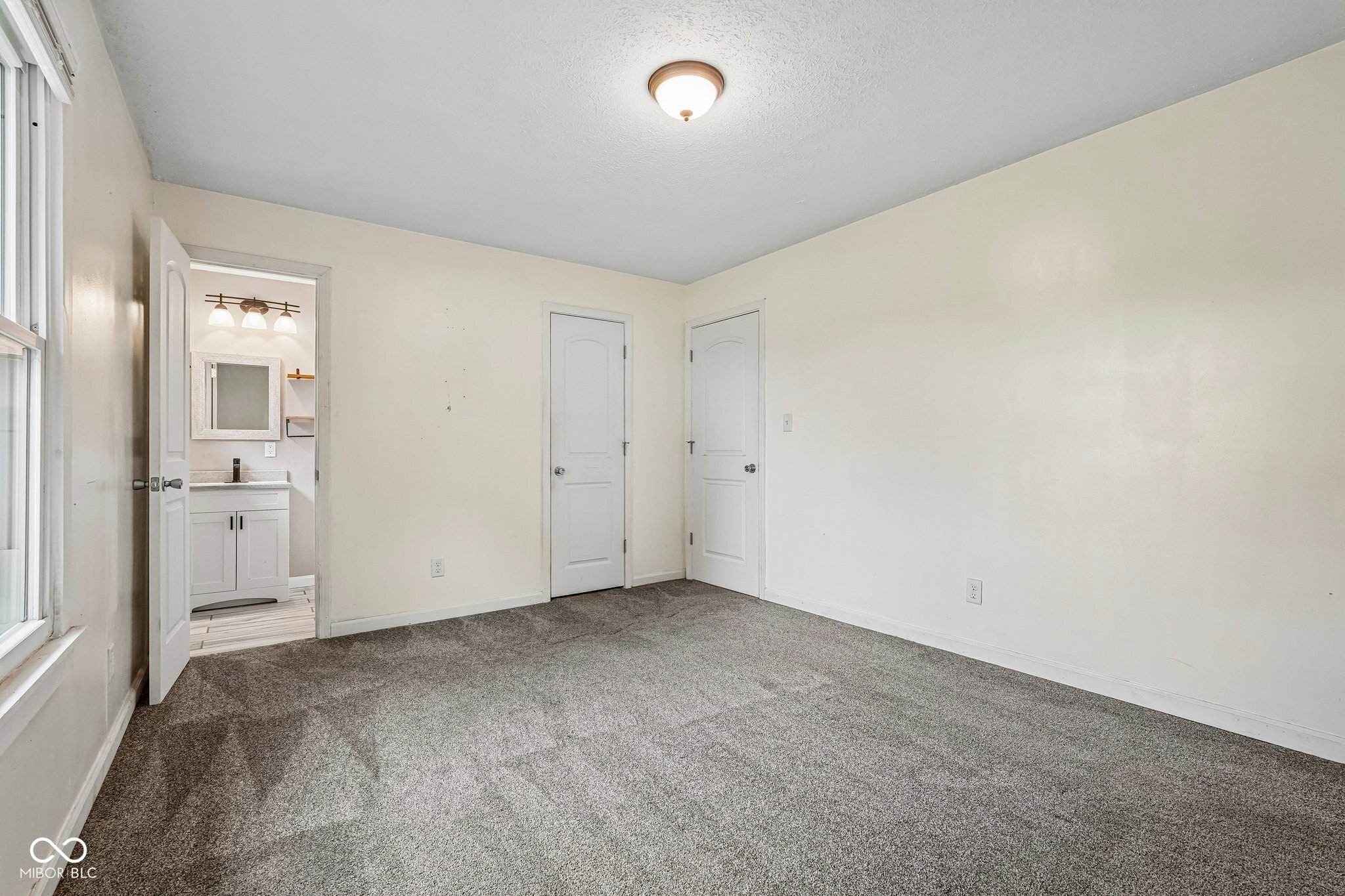 3910 Adams Drive