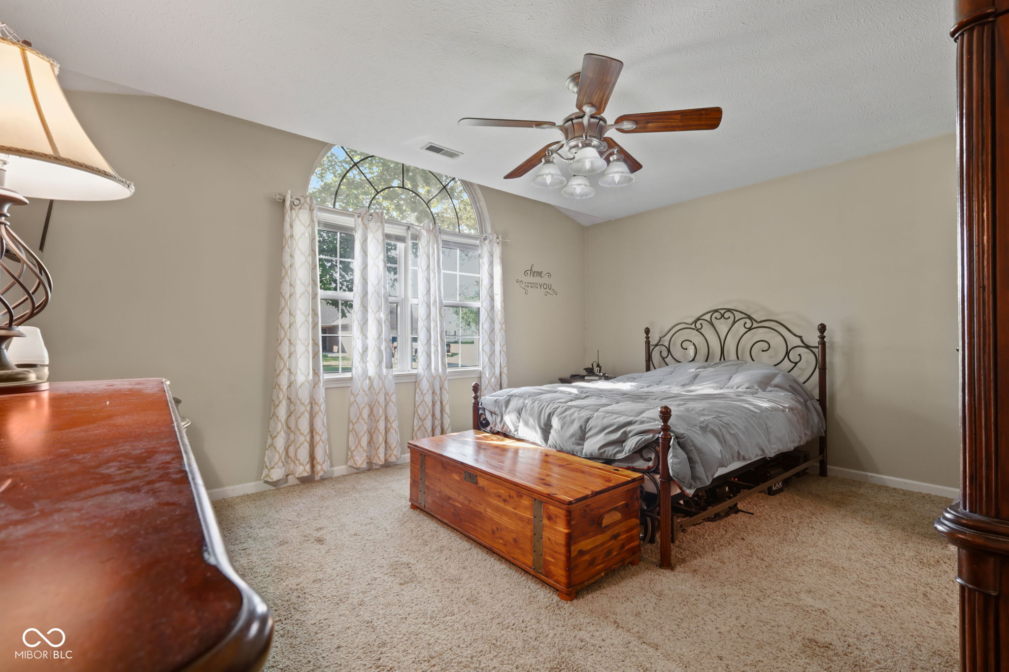 1719 Acorn Road
