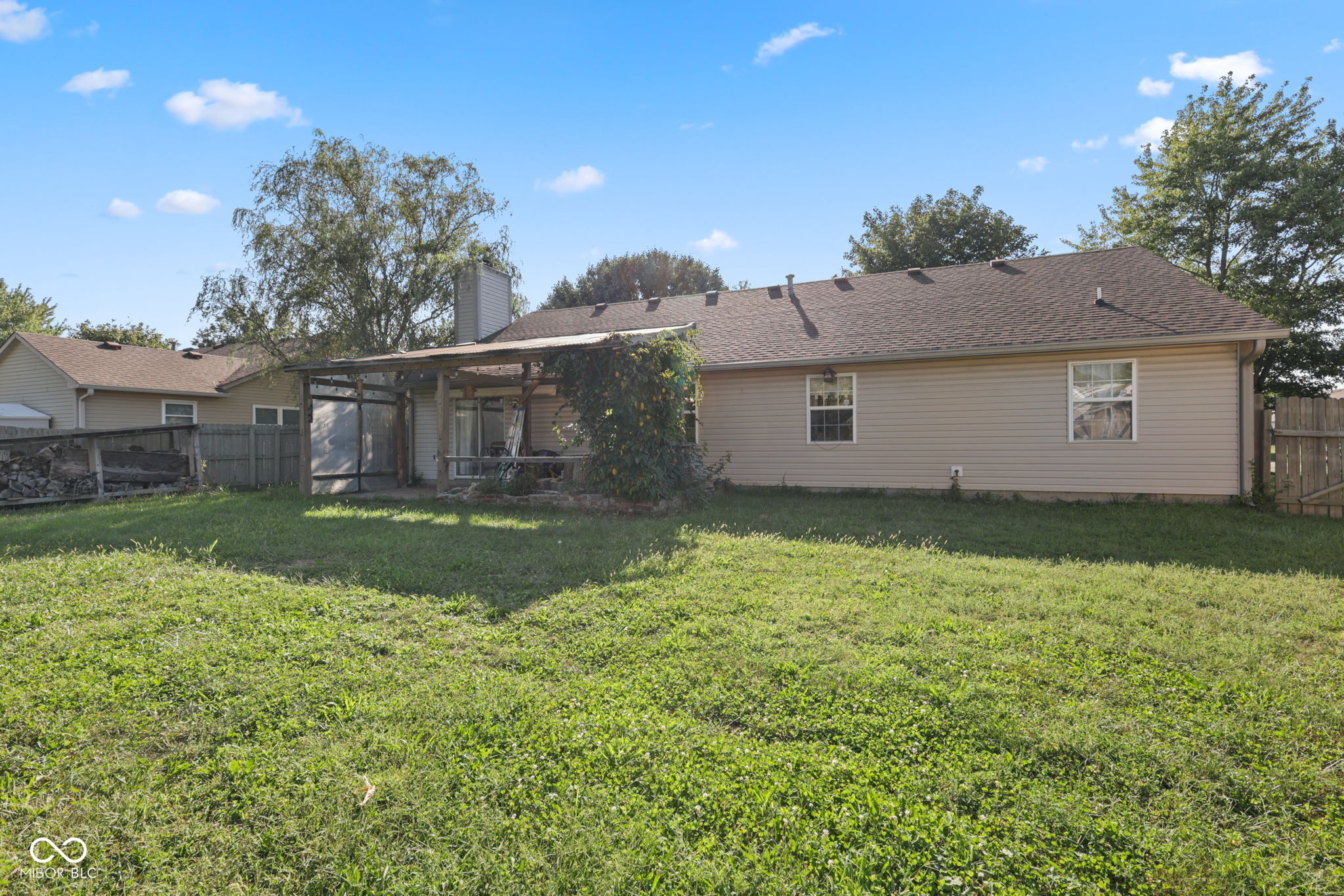 1719 Acorn Road