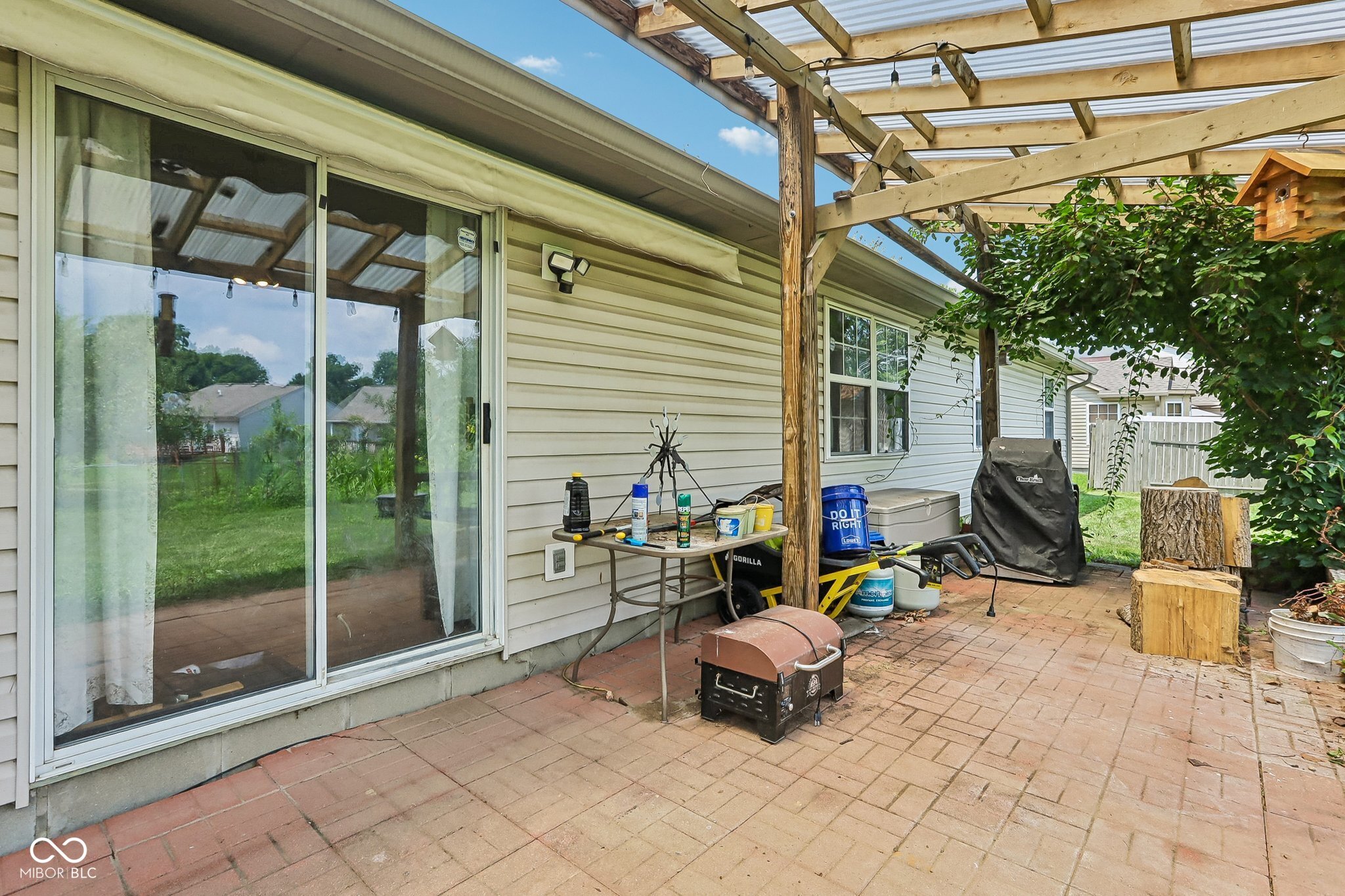 1719 Acorn Road