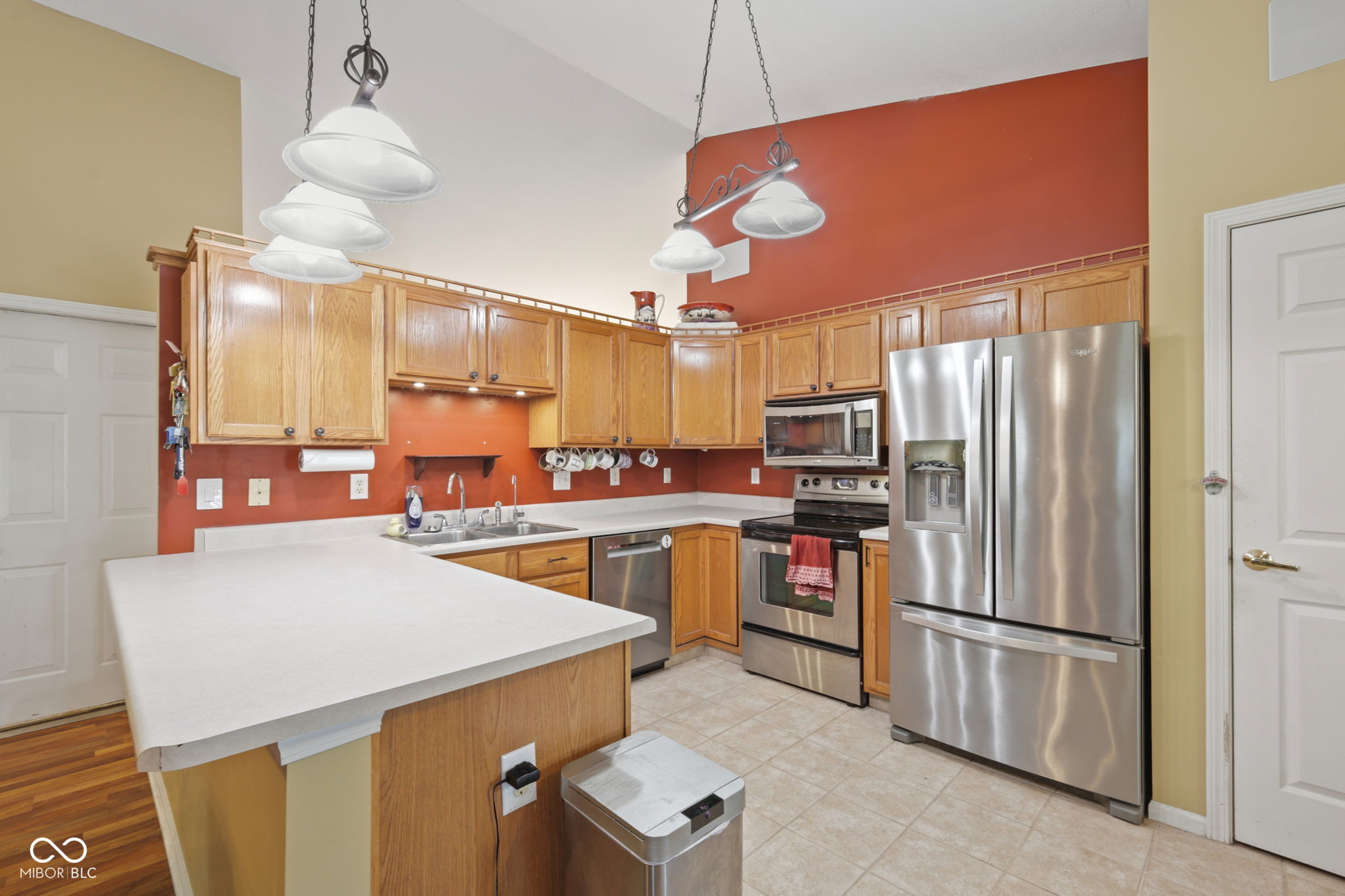 1719 Acorn Road