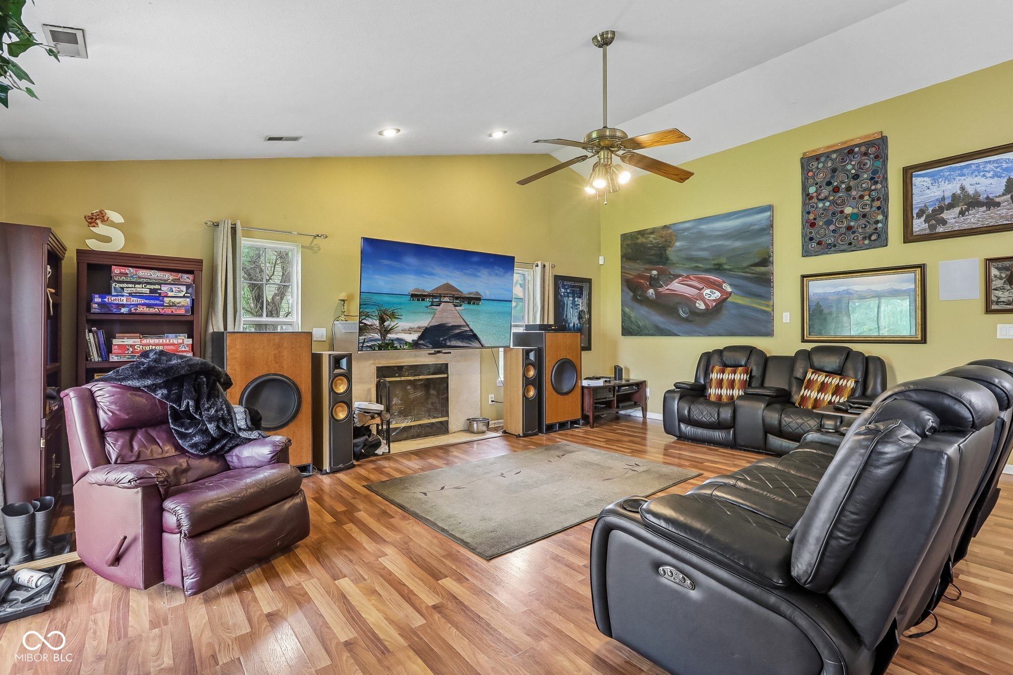 1719 Acorn Road