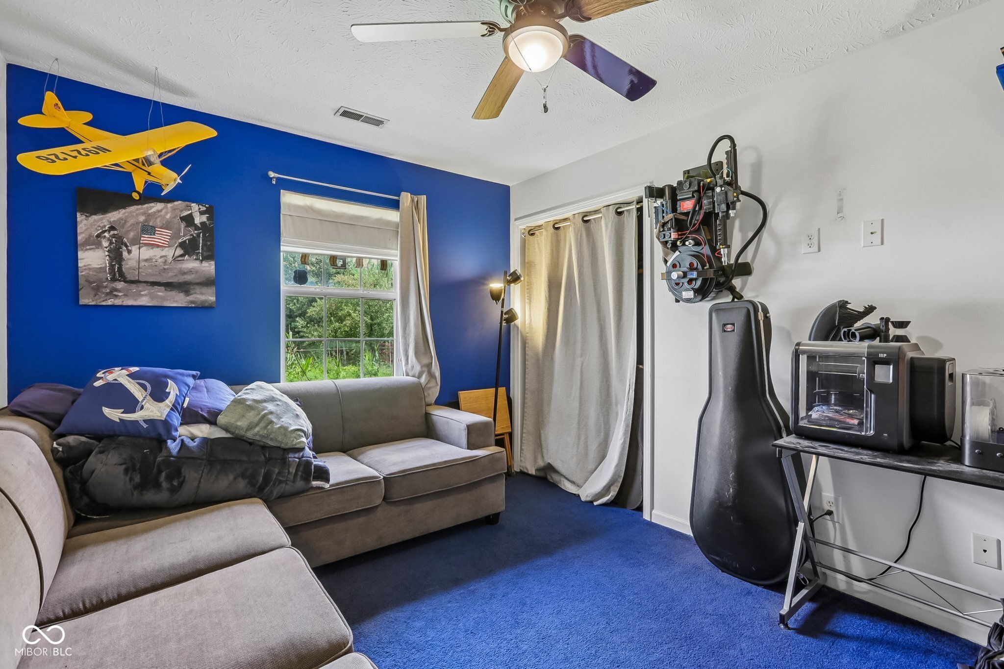 1719 Acorn Road