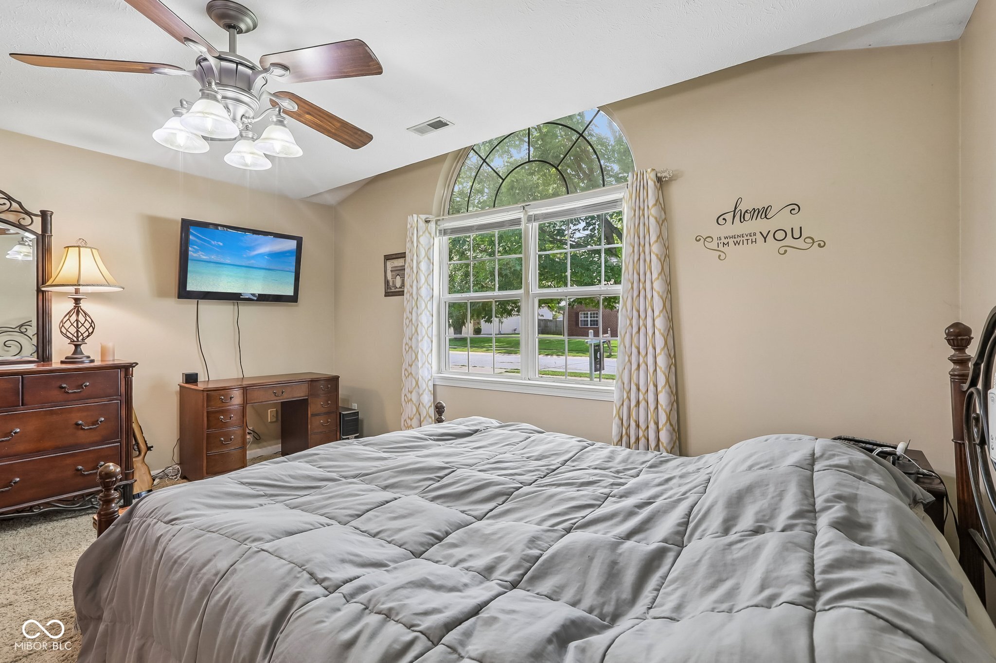 1719 Acorn Road