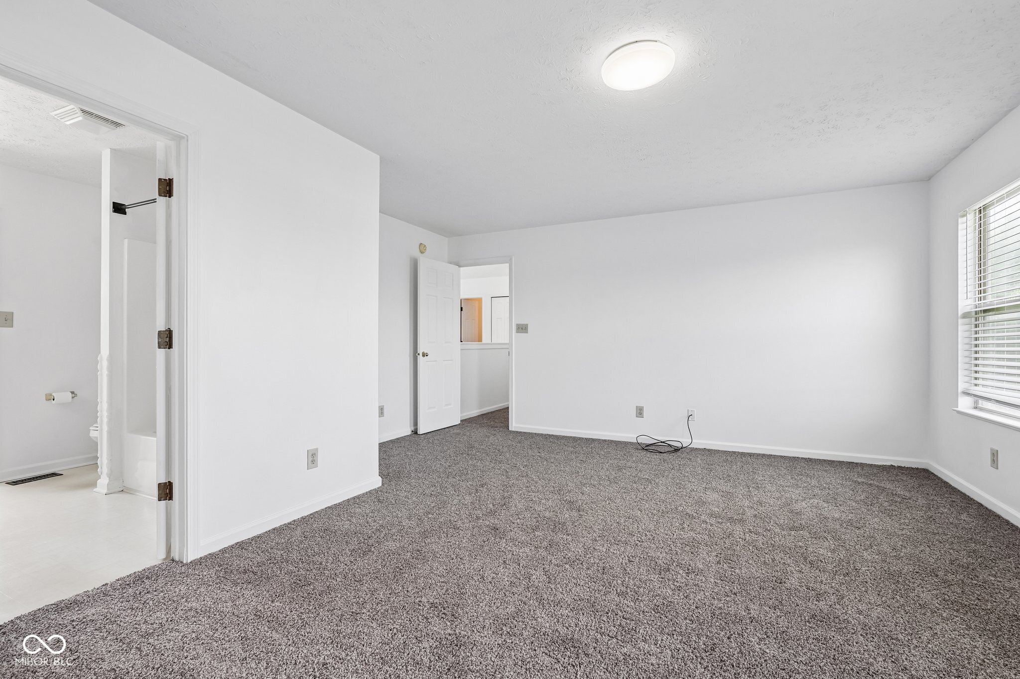 5214 Mesa Verde Drive