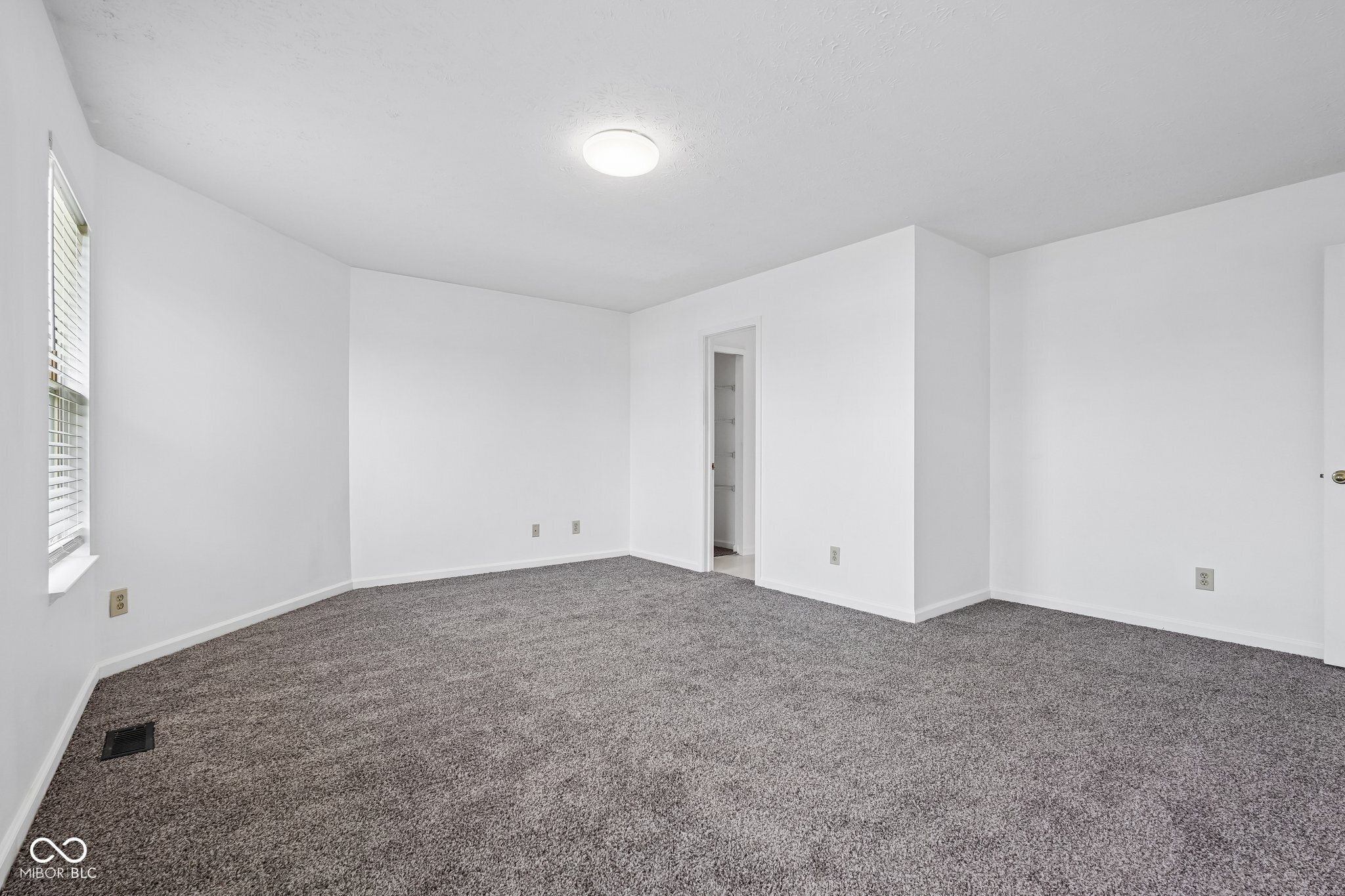 5214 Mesa Verde Drive