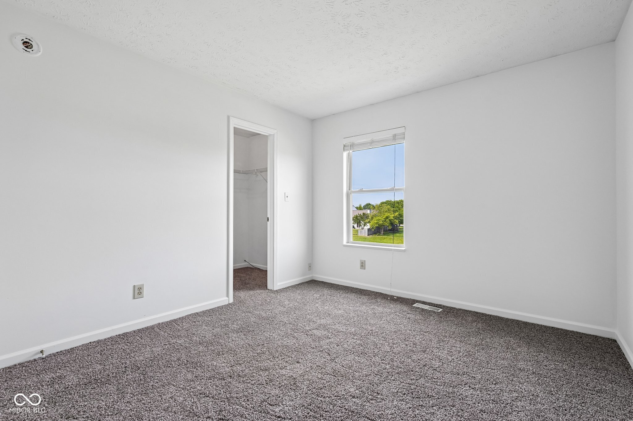 5214 Mesa Verde Drive