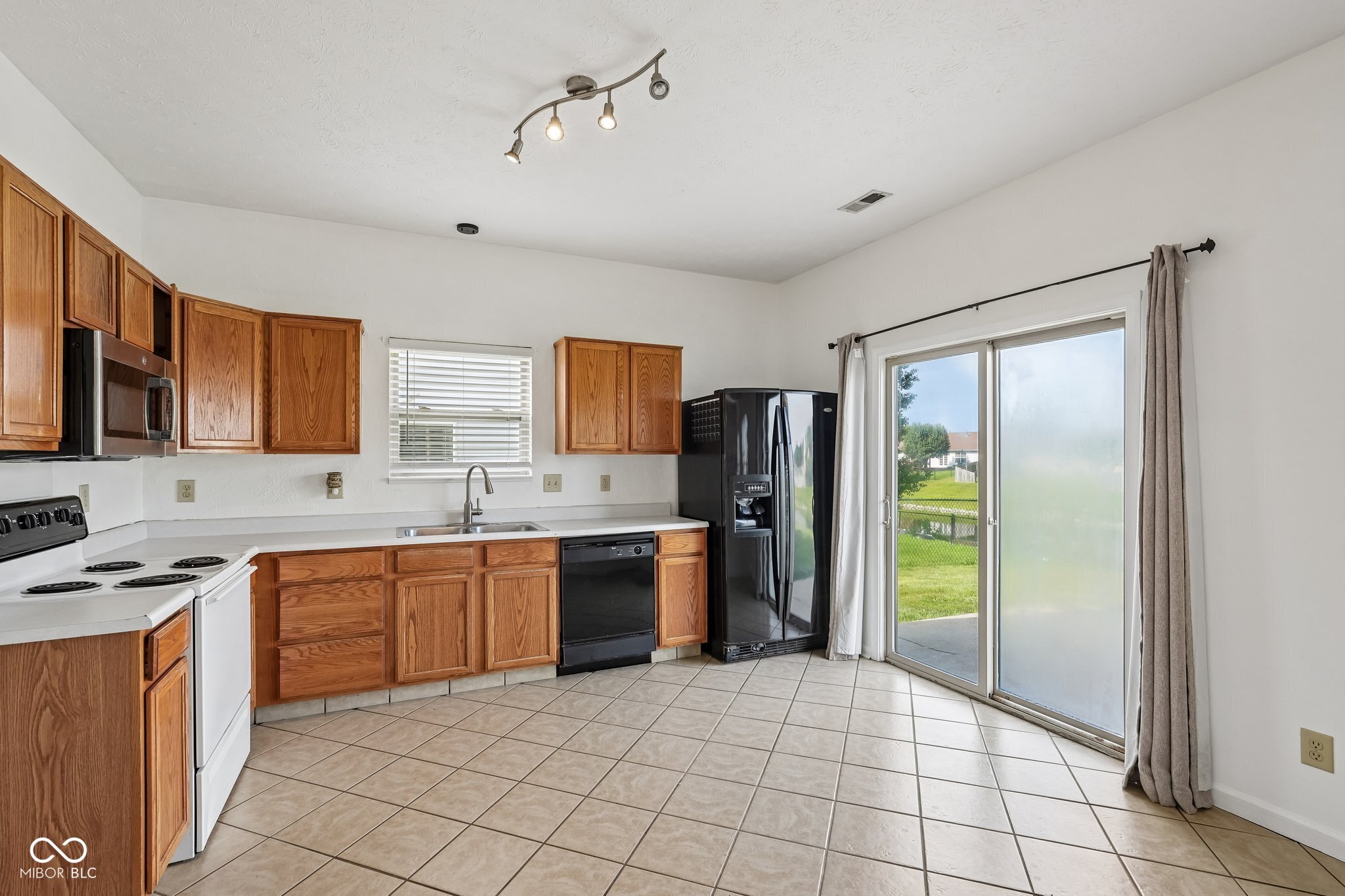 5214 Mesa Verde Drive