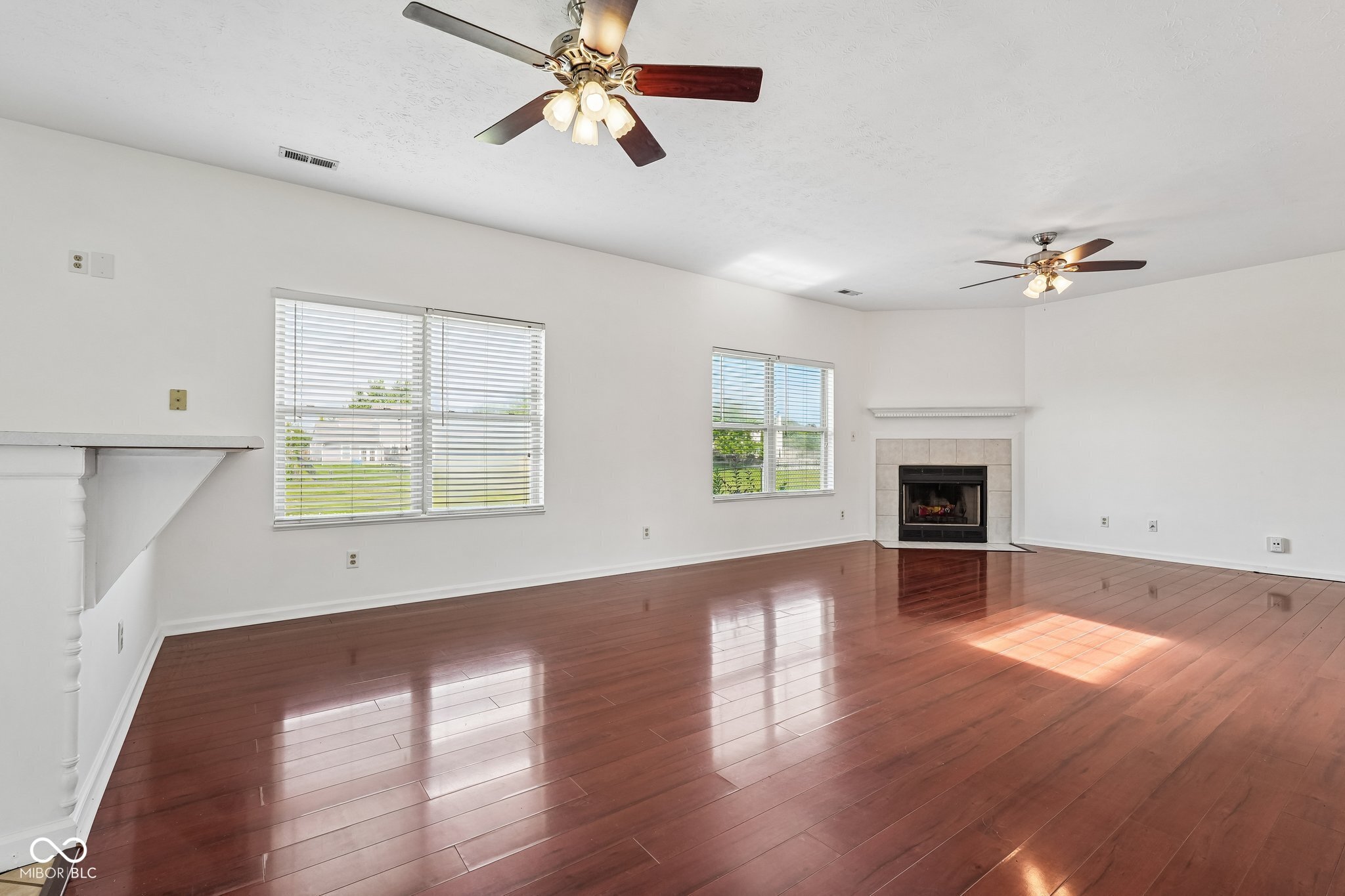 5214 Mesa Verde Drive