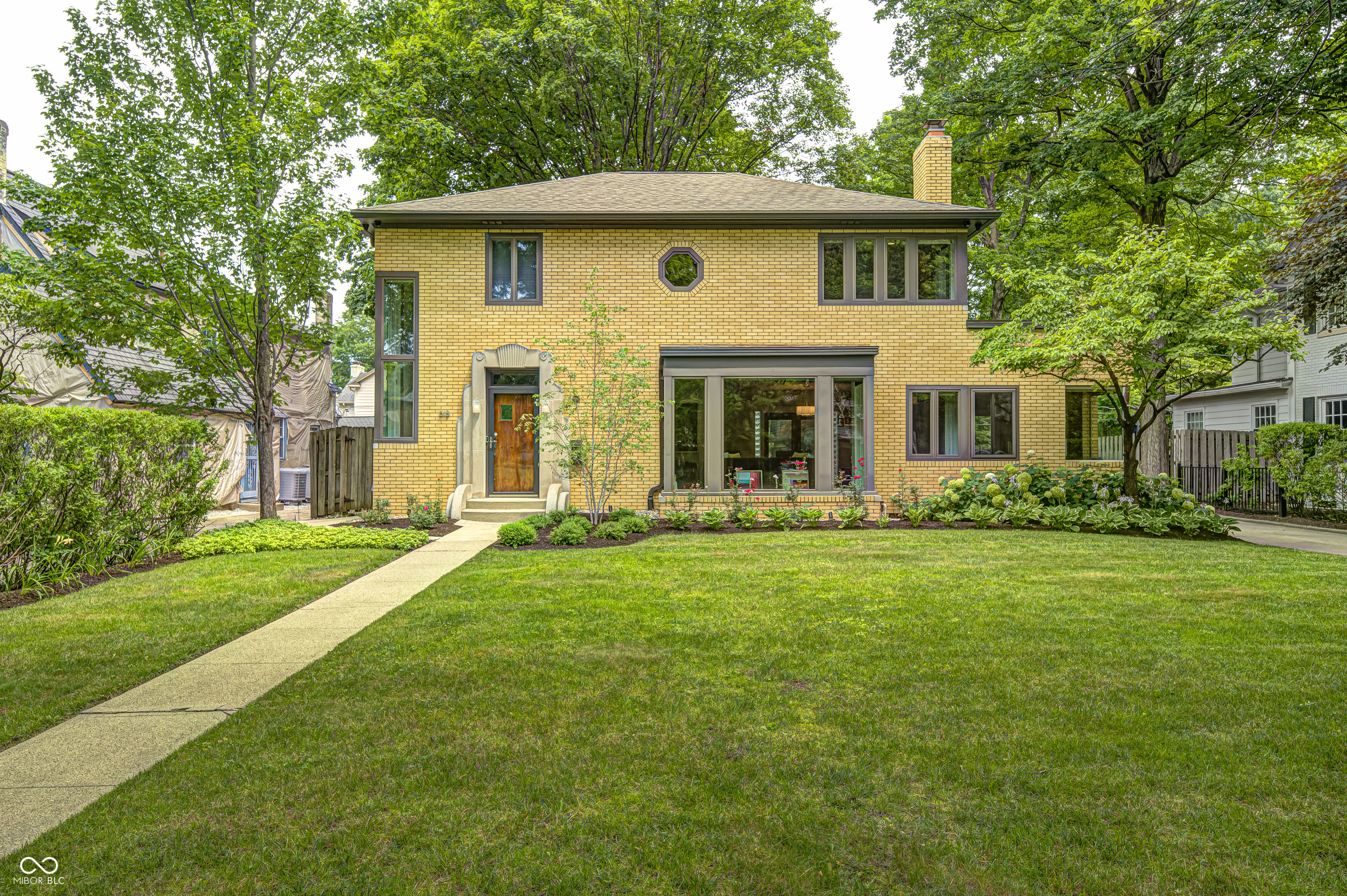 518 Buckingham Drive