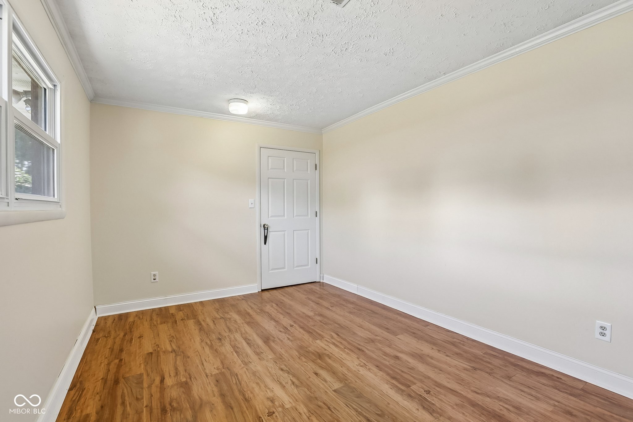 685 Sunset Boulevard