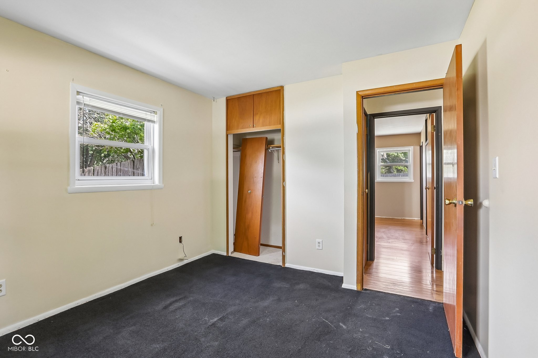 685 Sunset Boulevard