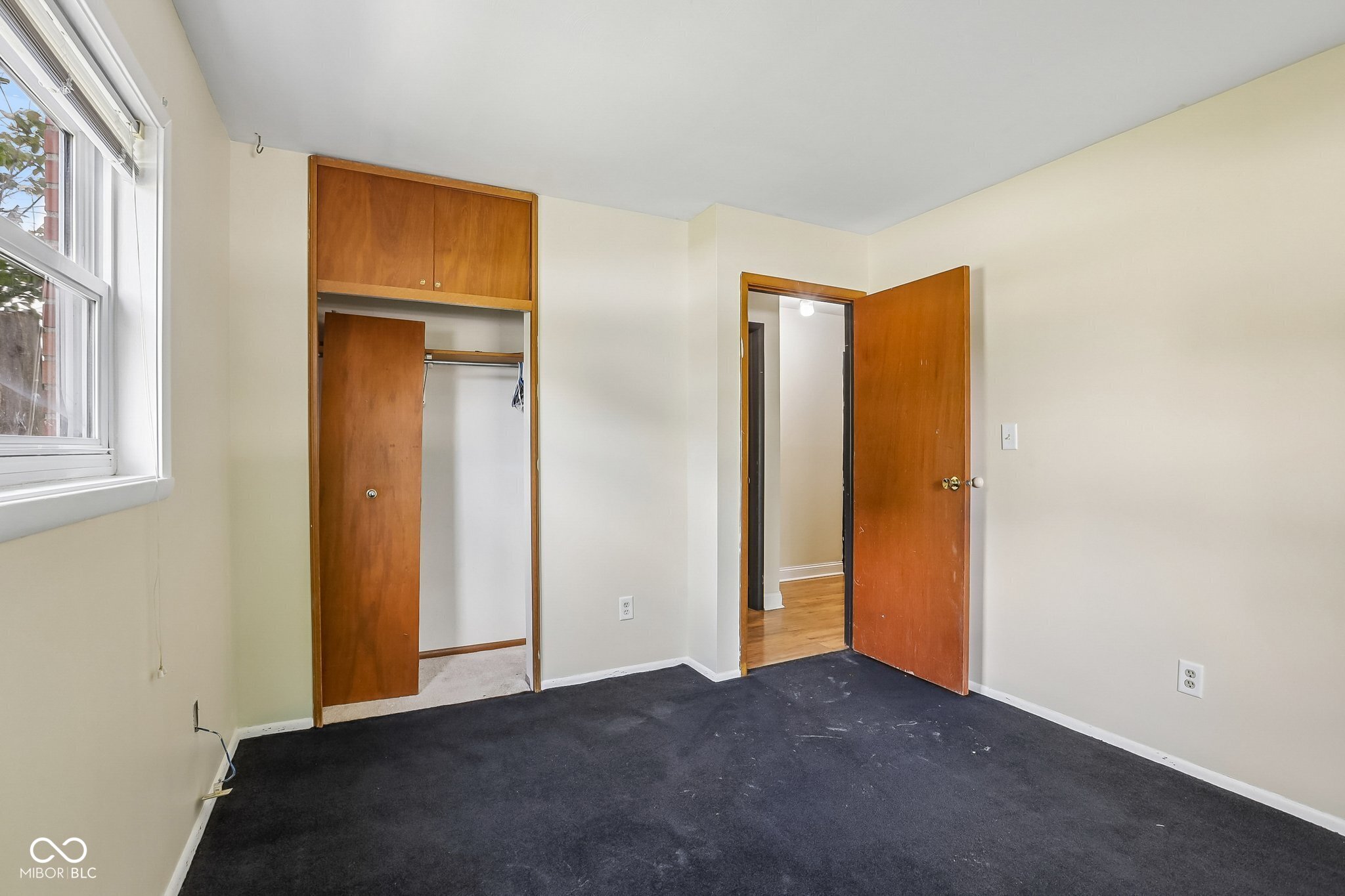 685 Sunset Boulevard