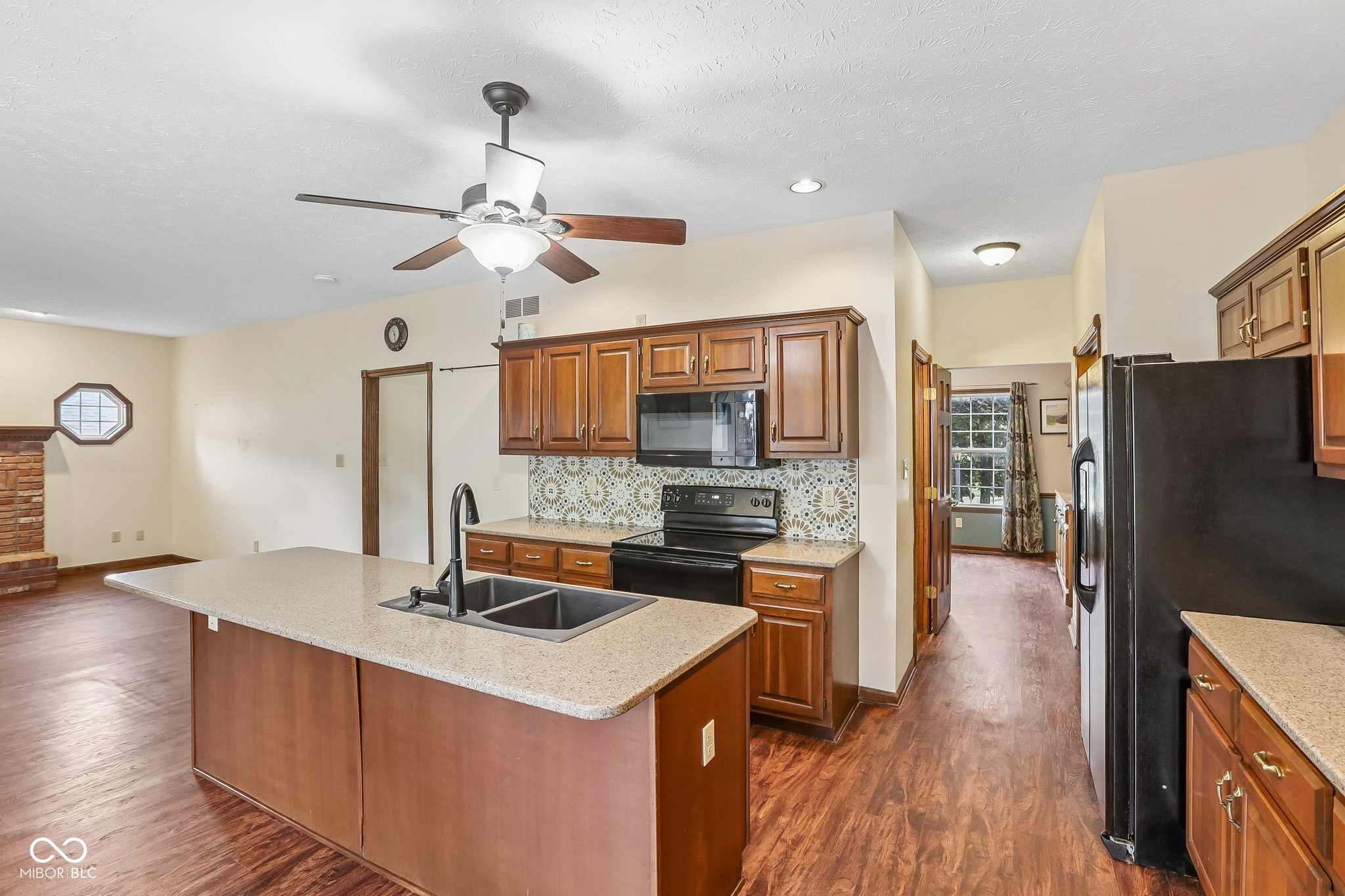 331 N Greenbriar Drive